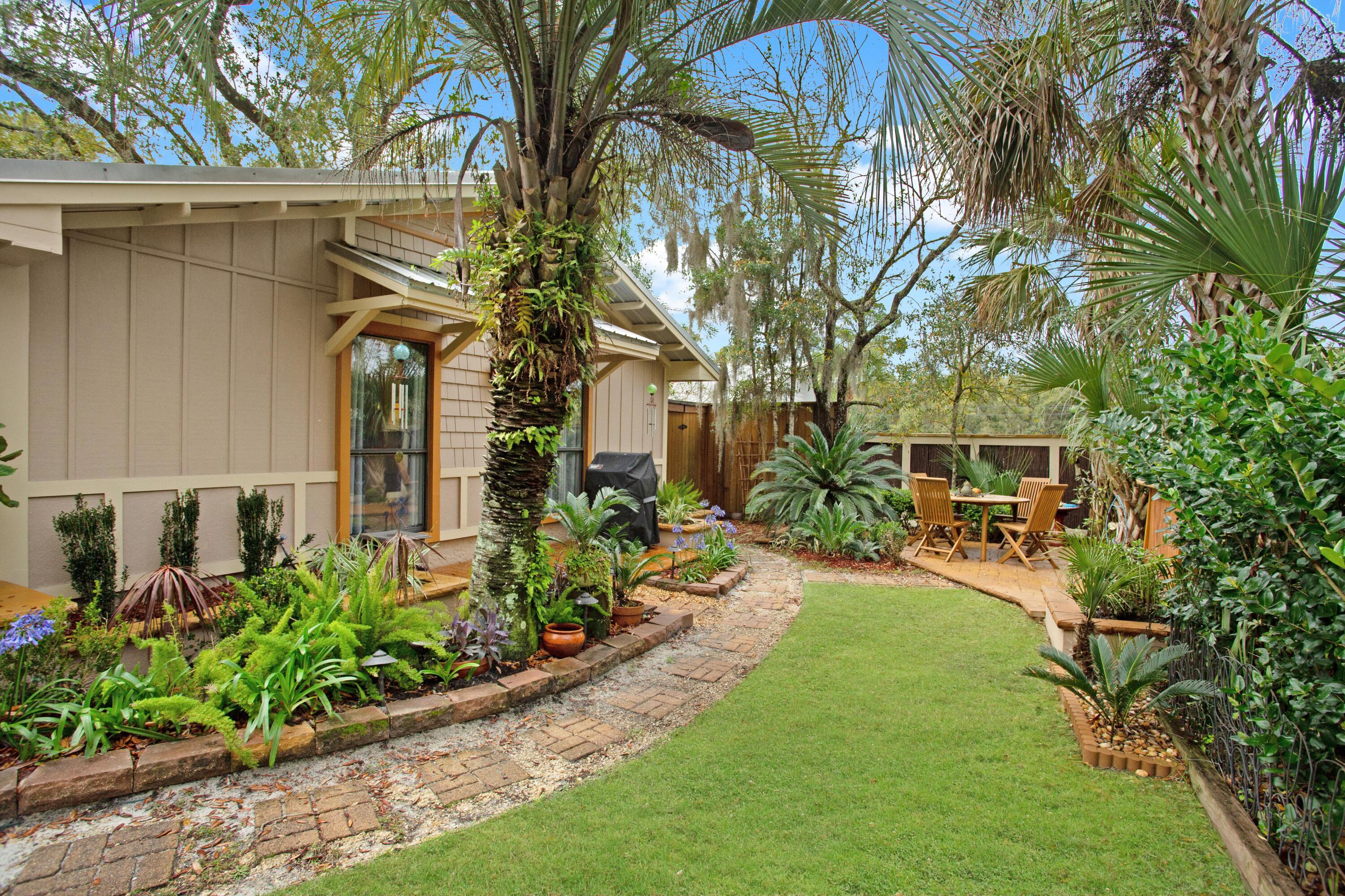 BAY MAGNOLIA - Residential