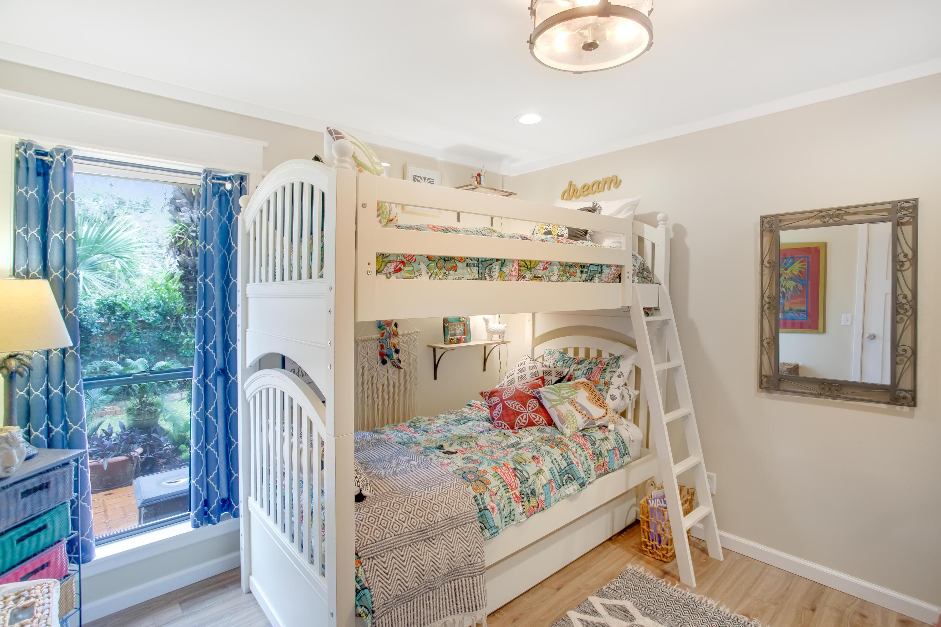 BAY MAGNOLIA - Residential