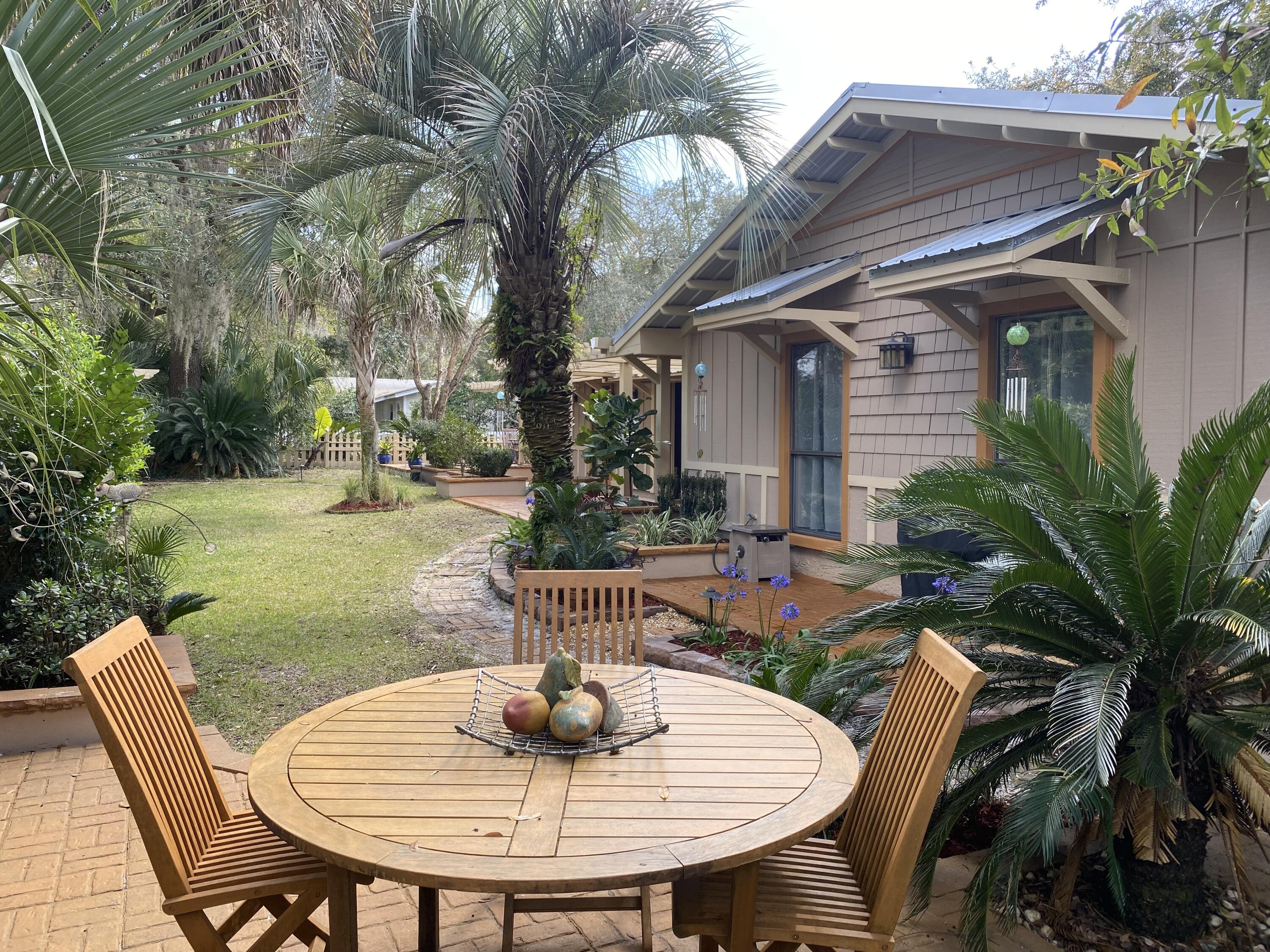 BAY MAGNOLIA - Residential