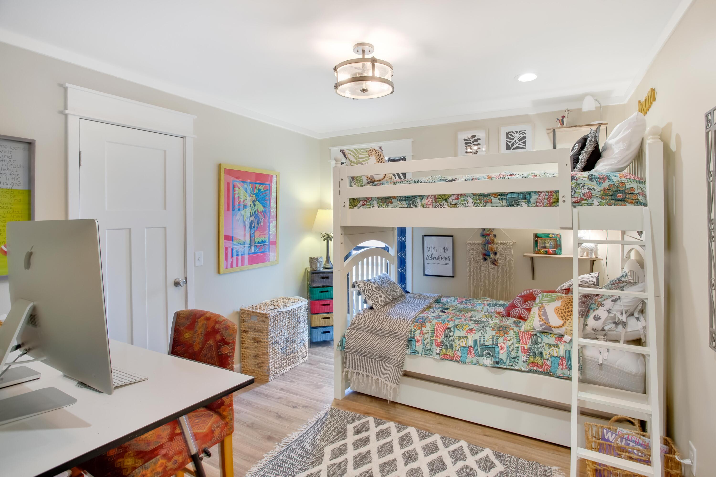 BAY MAGNOLIA - Residential