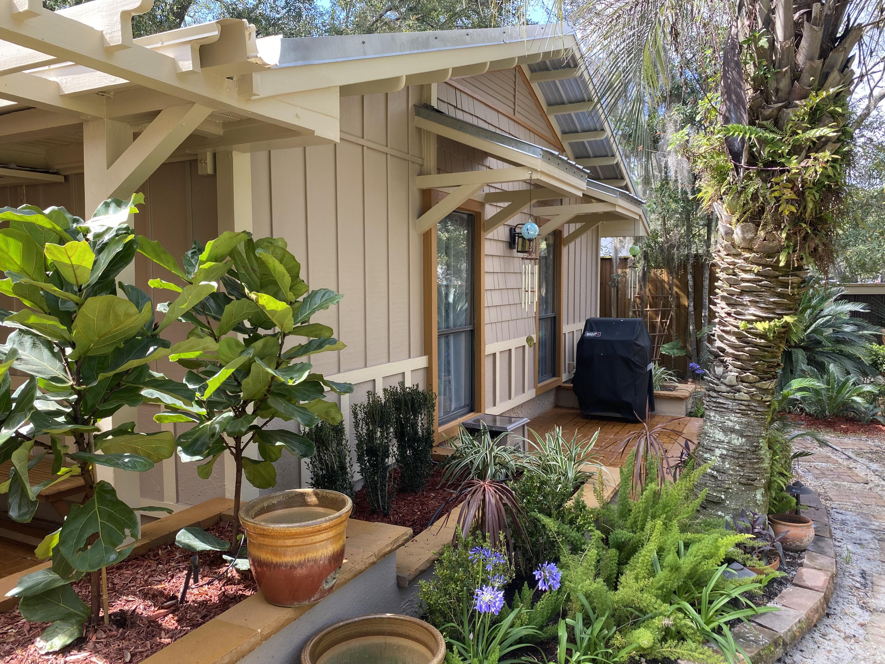 BAY MAGNOLIA - Residential