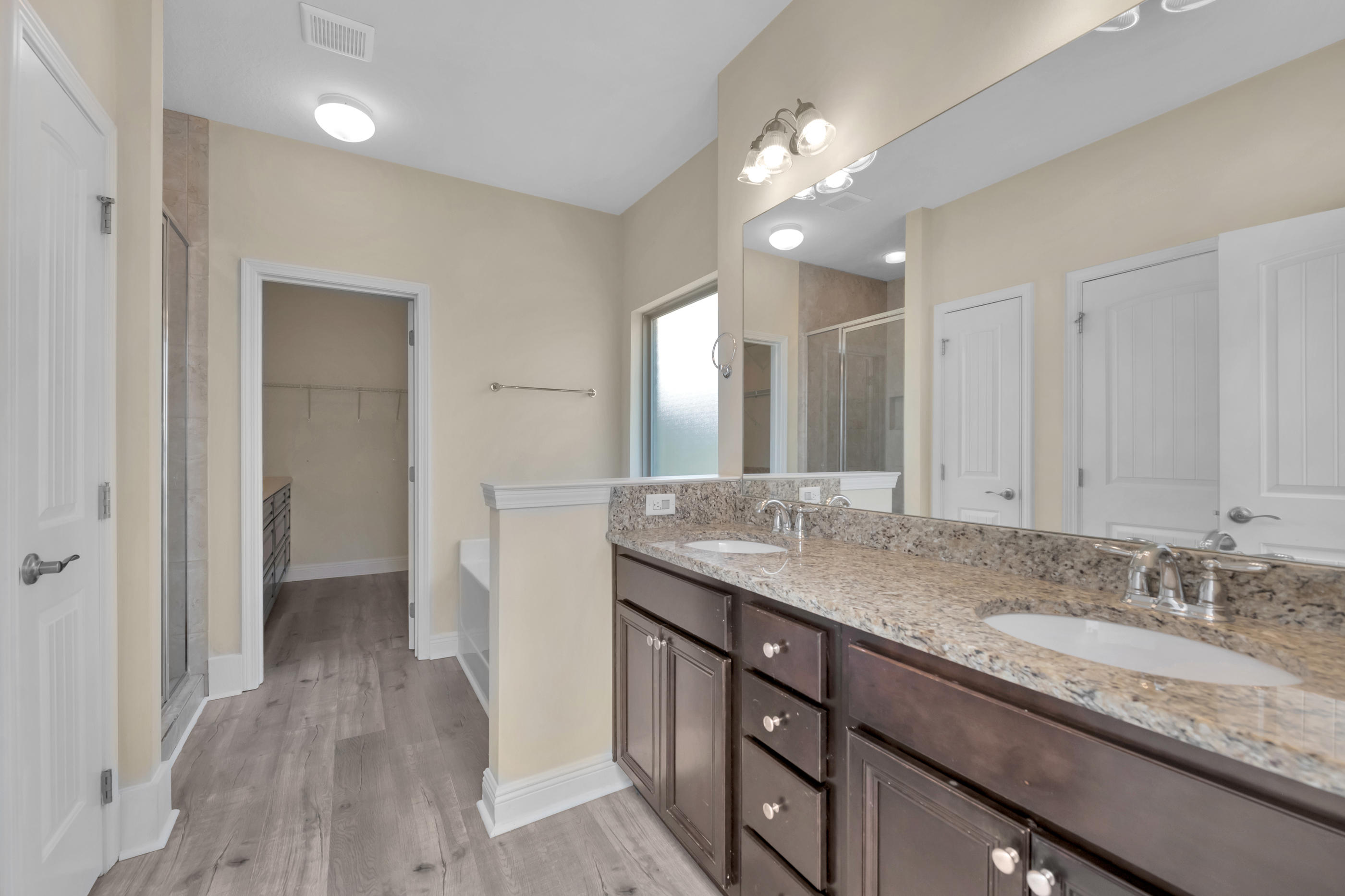 DRIFTWOOD ESTATES - Residential Lease