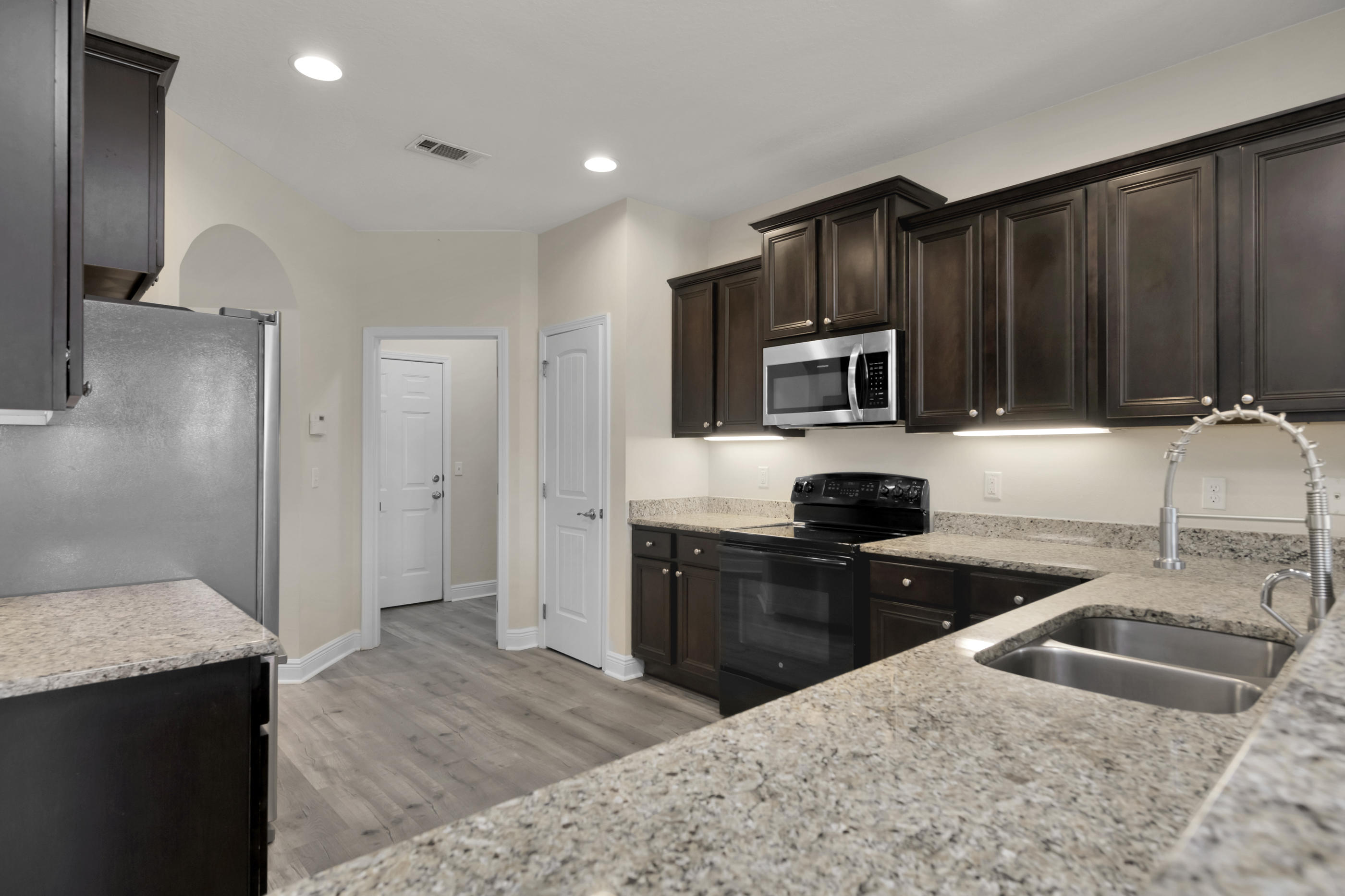 DRIFTWOOD ESTATES - Residential Lease