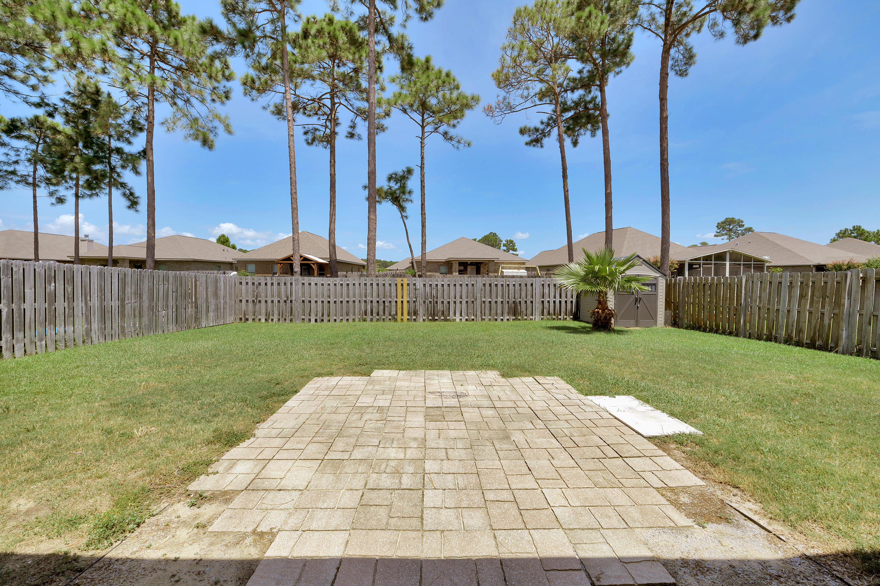 DRIFTWOOD ESTATES - Residential Lease