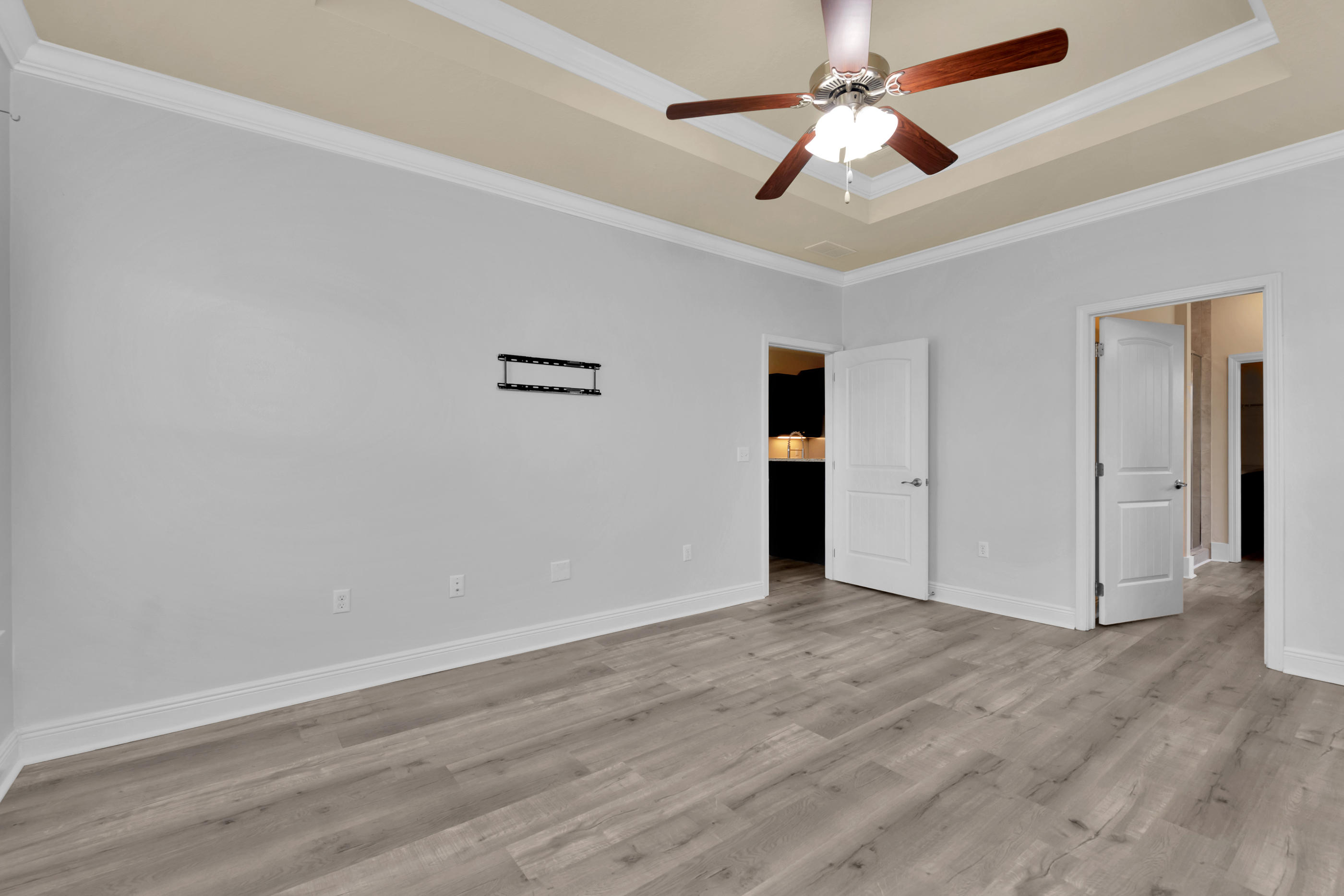 DRIFTWOOD ESTATES - Residential Lease