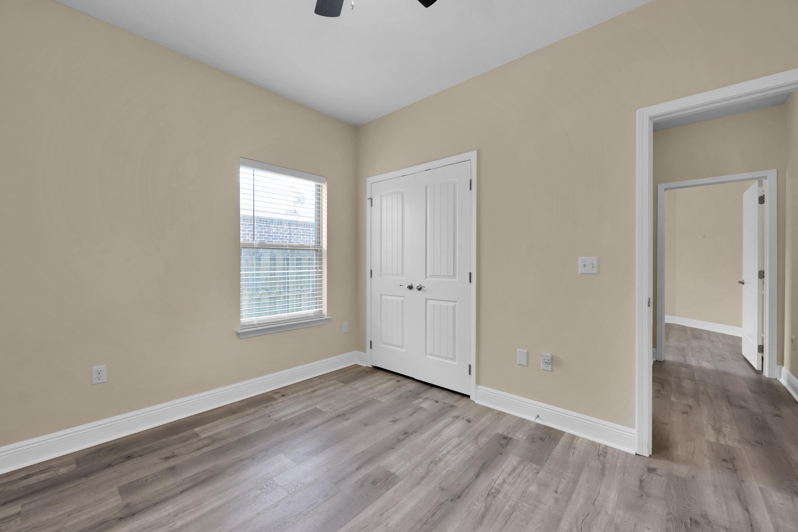 DRIFTWOOD ESTATES - Residential Lease