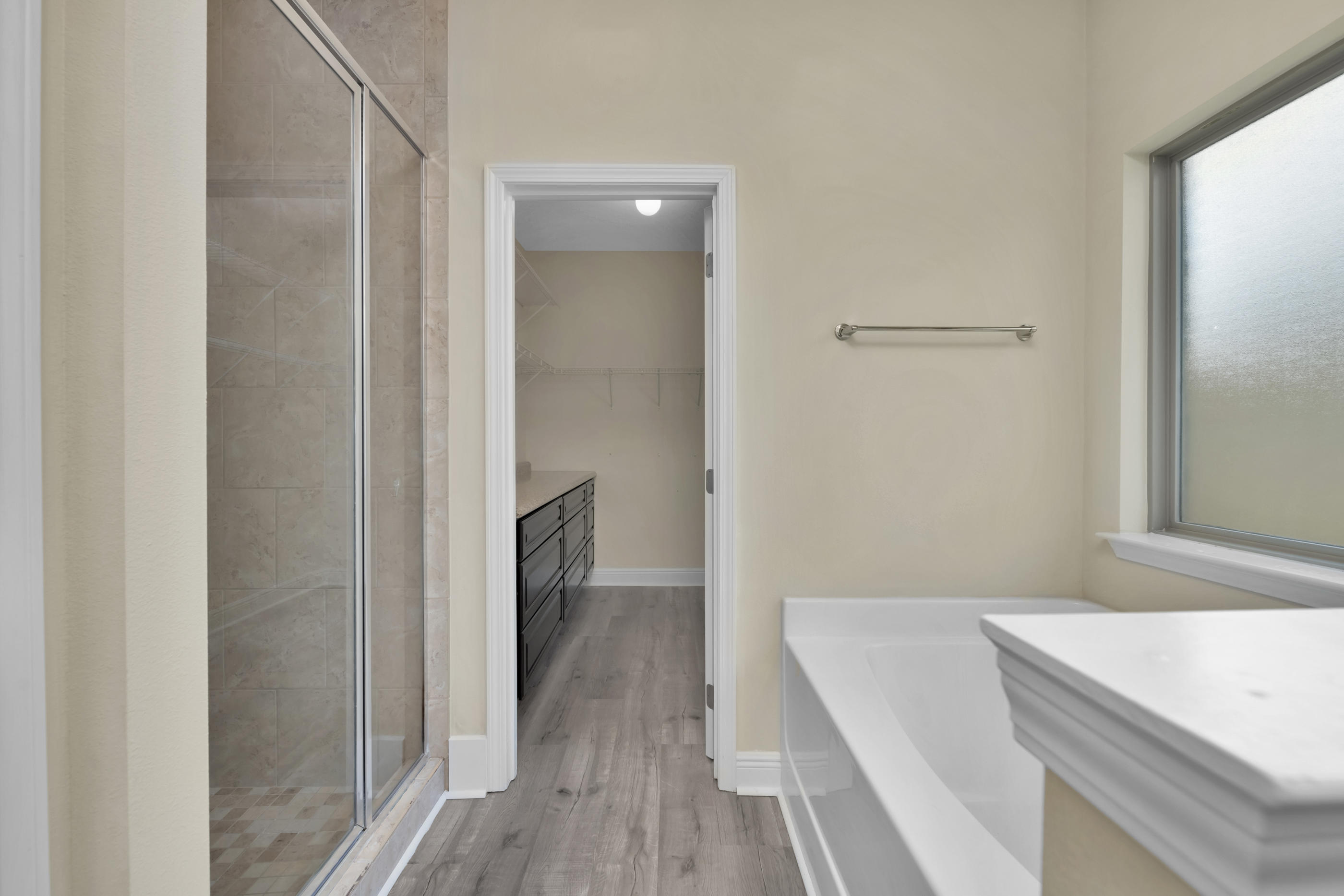 DRIFTWOOD ESTATES - Residential Lease