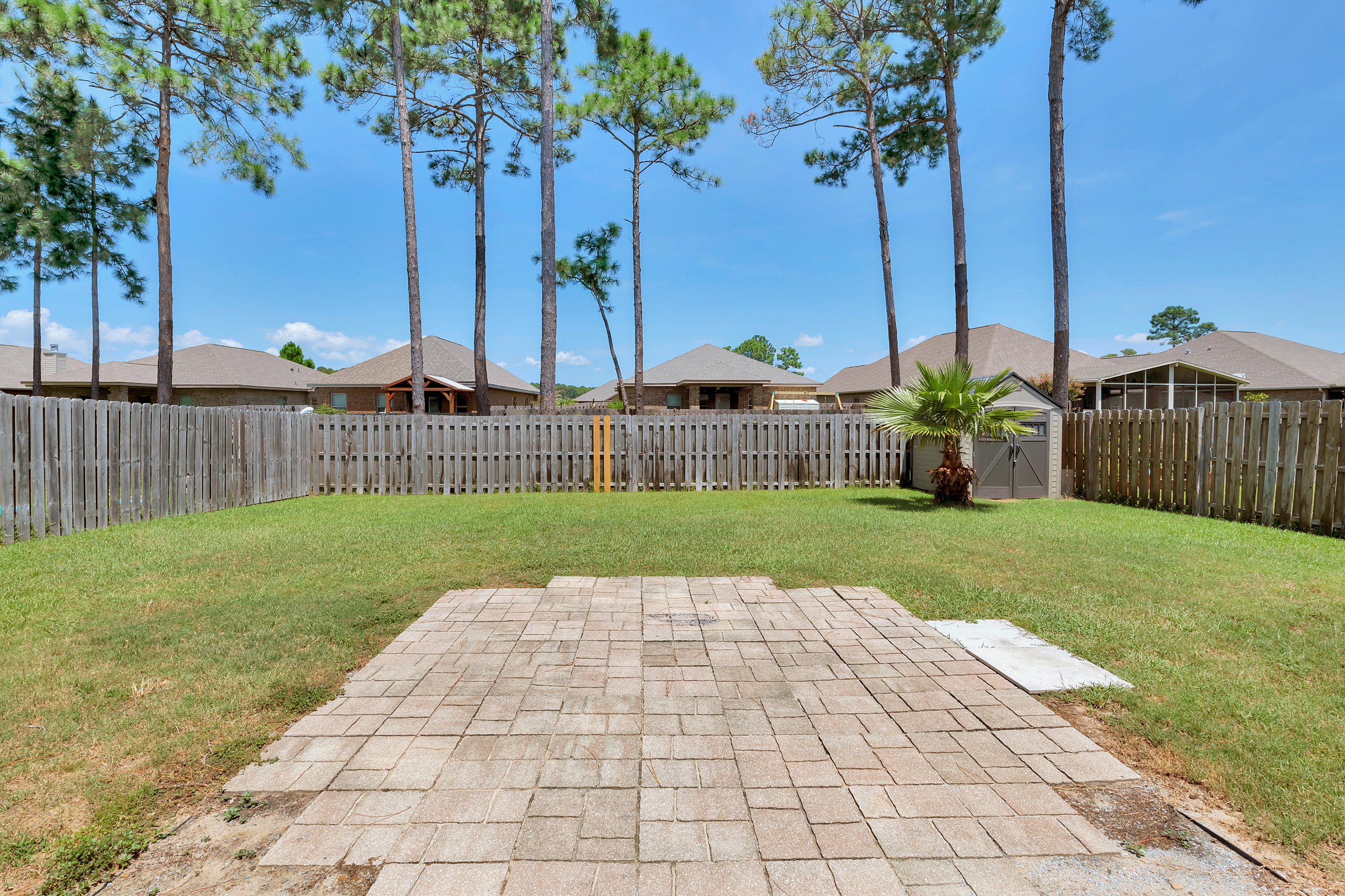 DRIFTWOOD ESTATES - Residential Lease