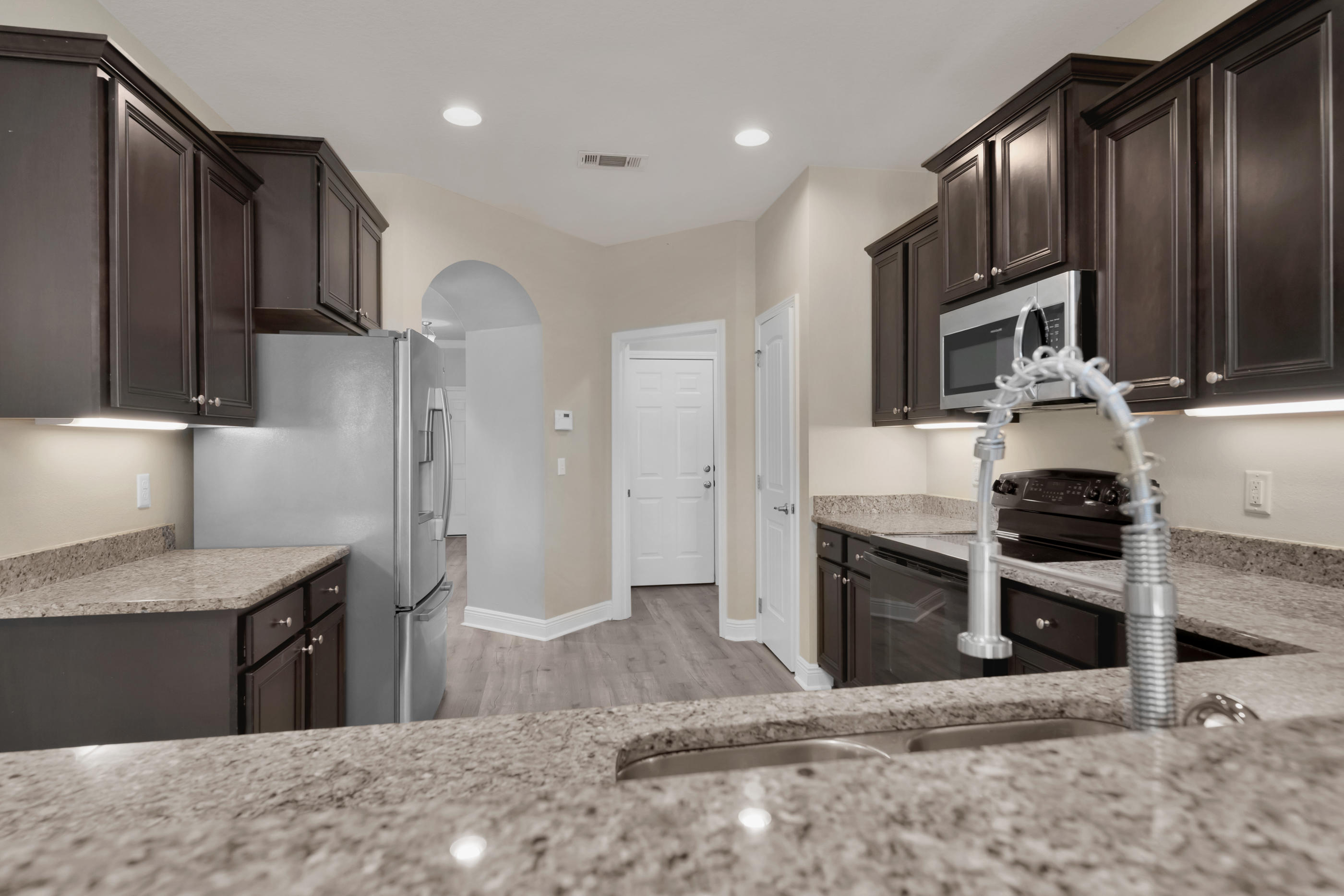 DRIFTWOOD ESTATES - Residential Lease