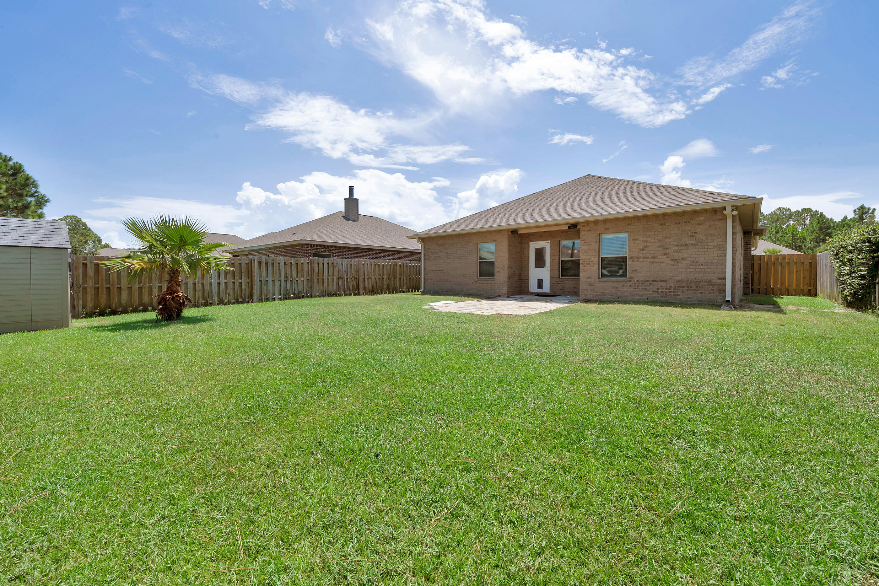 DRIFTWOOD ESTATES - Residential Lease