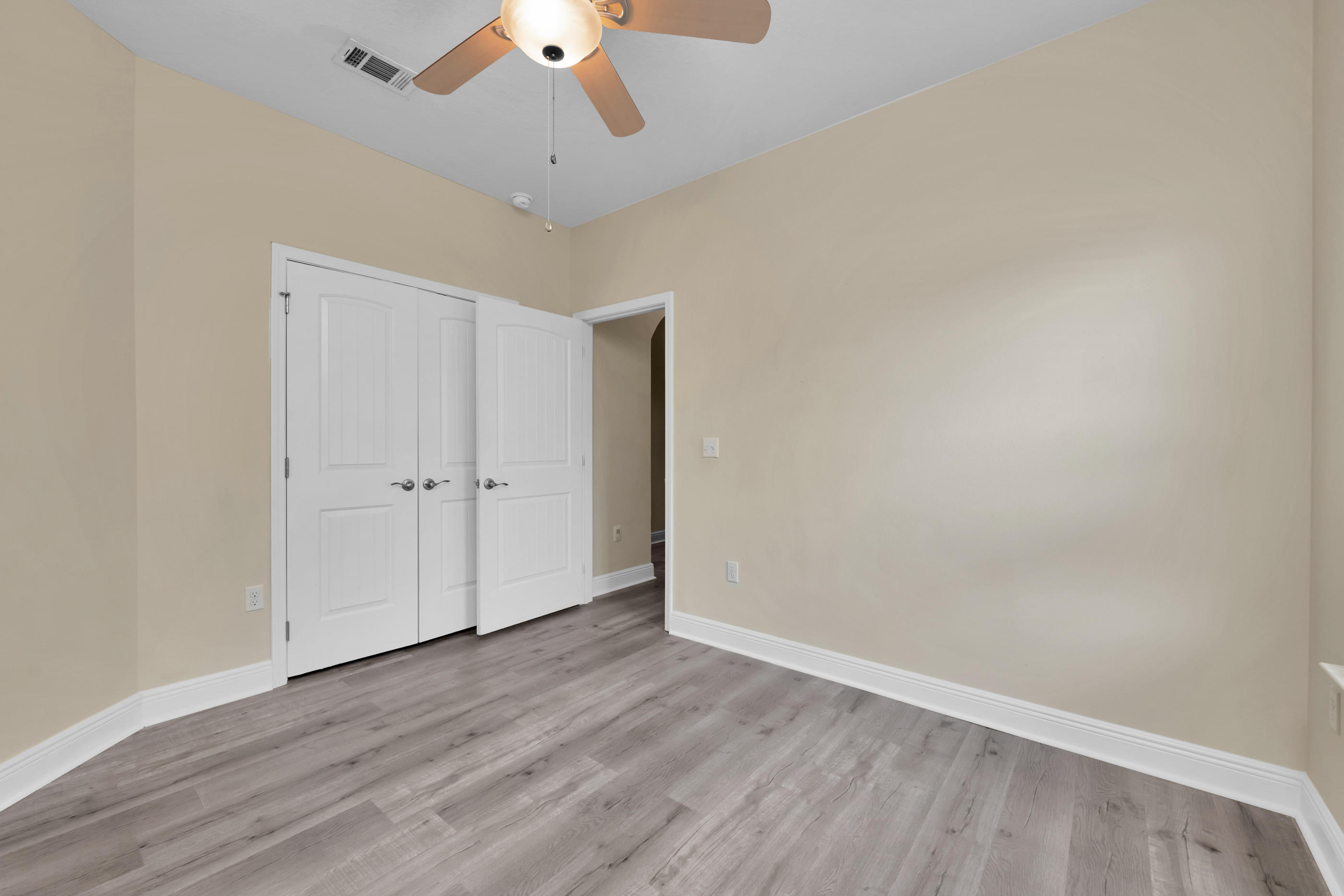 DRIFTWOOD ESTATES - Residential Lease