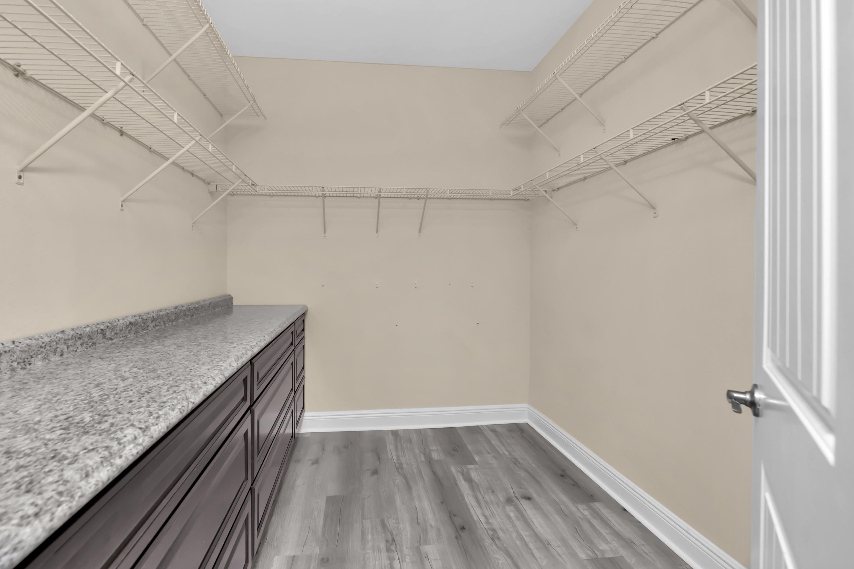 DRIFTWOOD ESTATES - Residential Lease