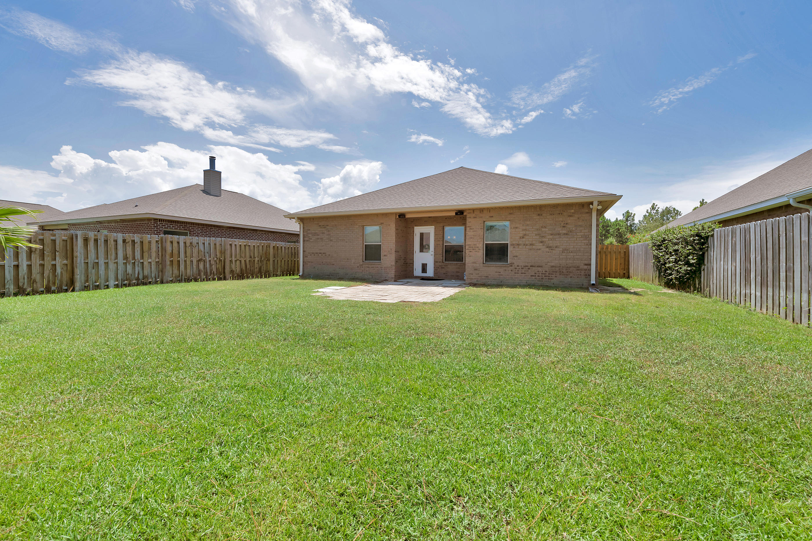 DRIFTWOOD ESTATES - Residential Lease