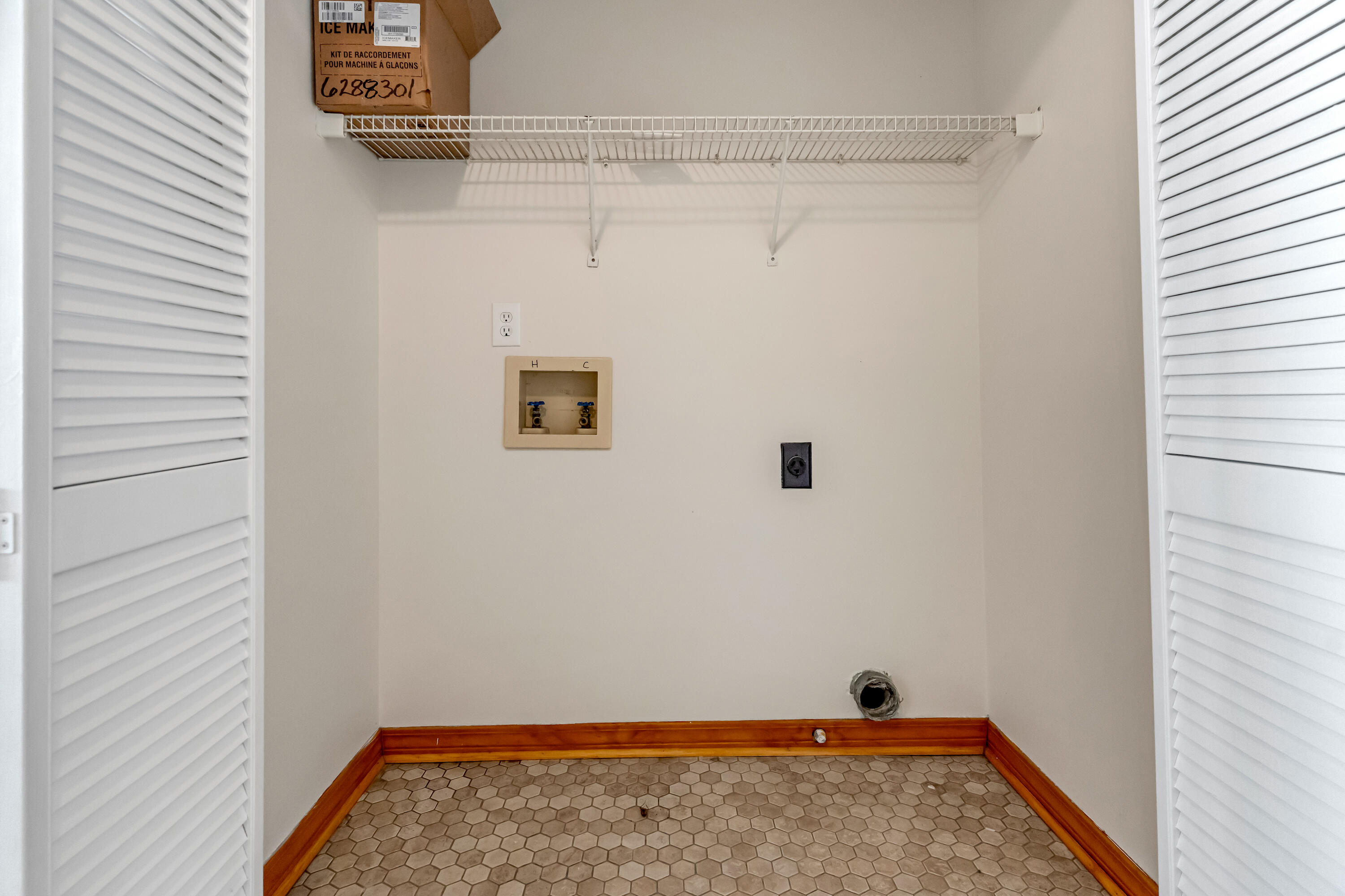 PARKWOOD PLACE AT BLUEWATER BAY - Residential