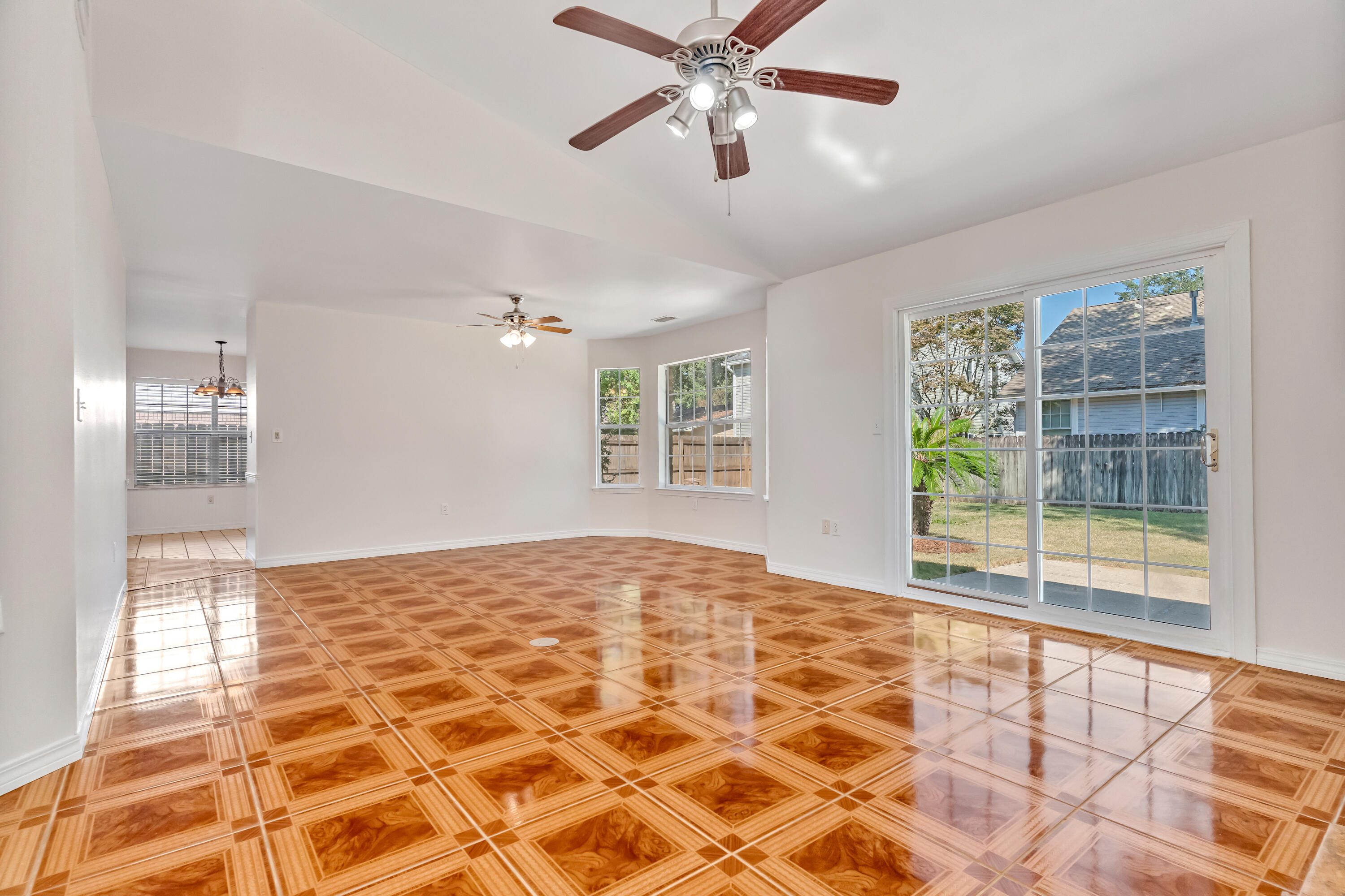 PARKWOOD PLACE AT BLUEWATER BAY - Residential