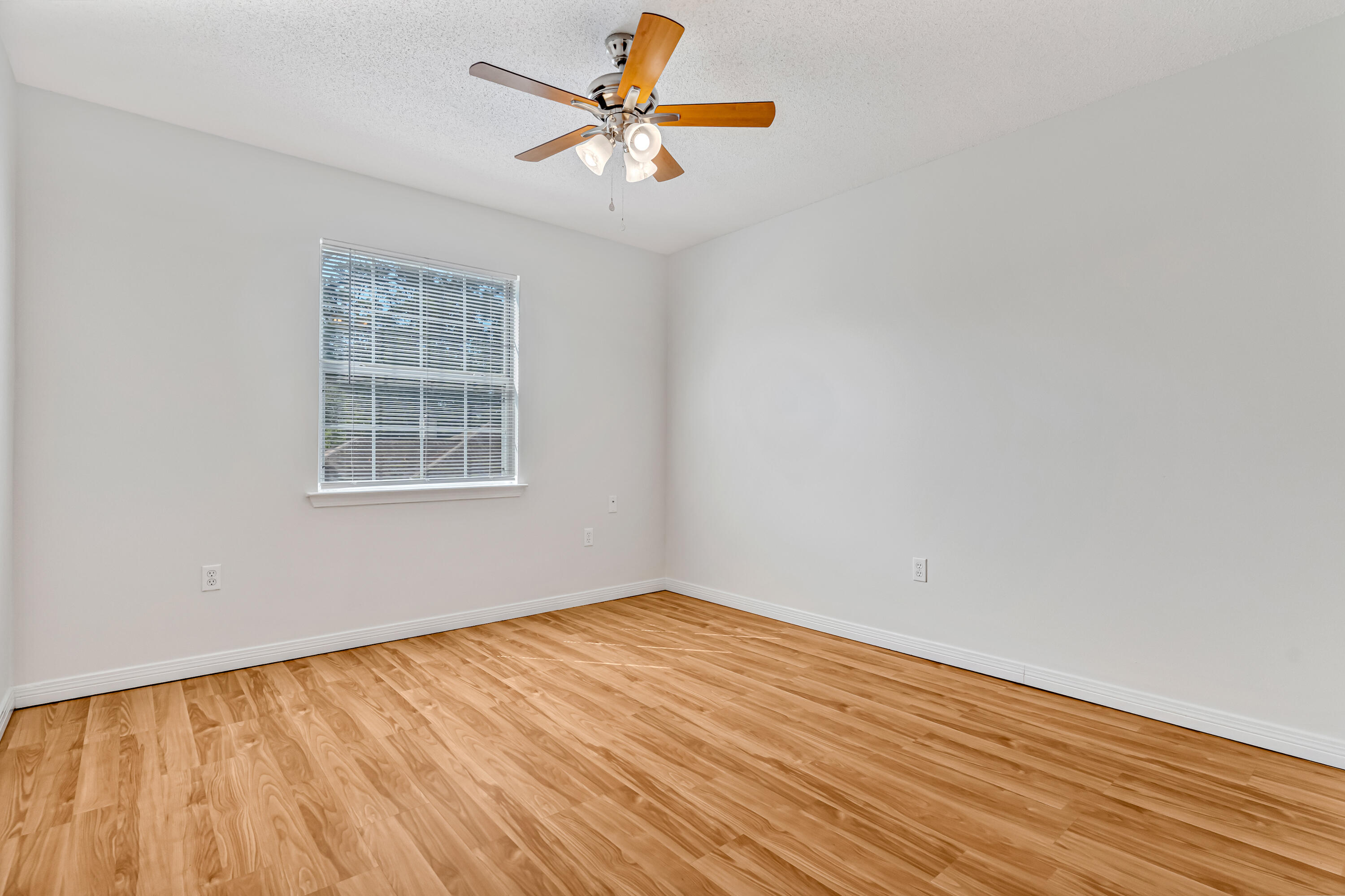PARKWOOD PLACE AT BLUEWATER BAY - Residential