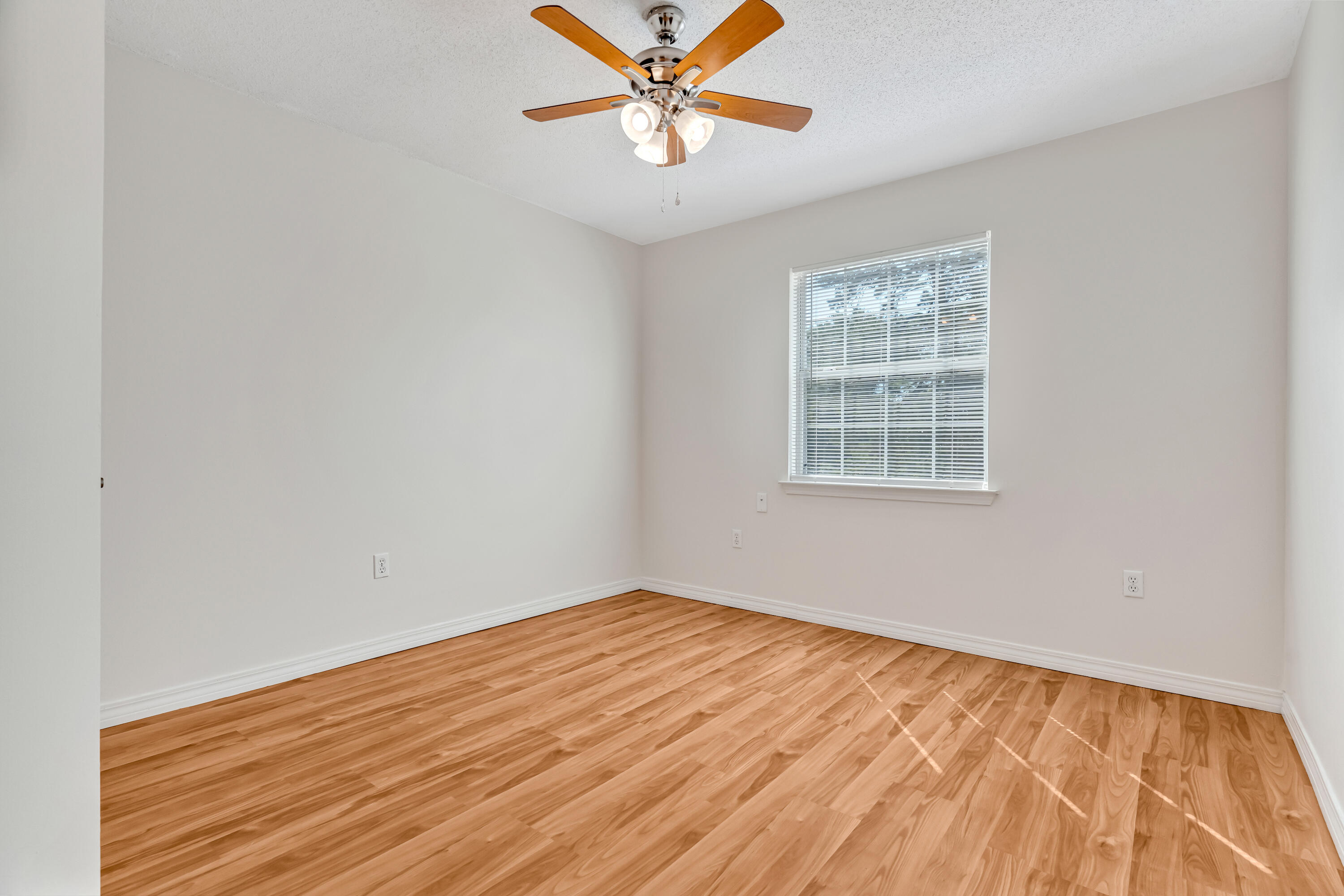 PARKWOOD PLACE AT BLUEWATER BAY - Residential