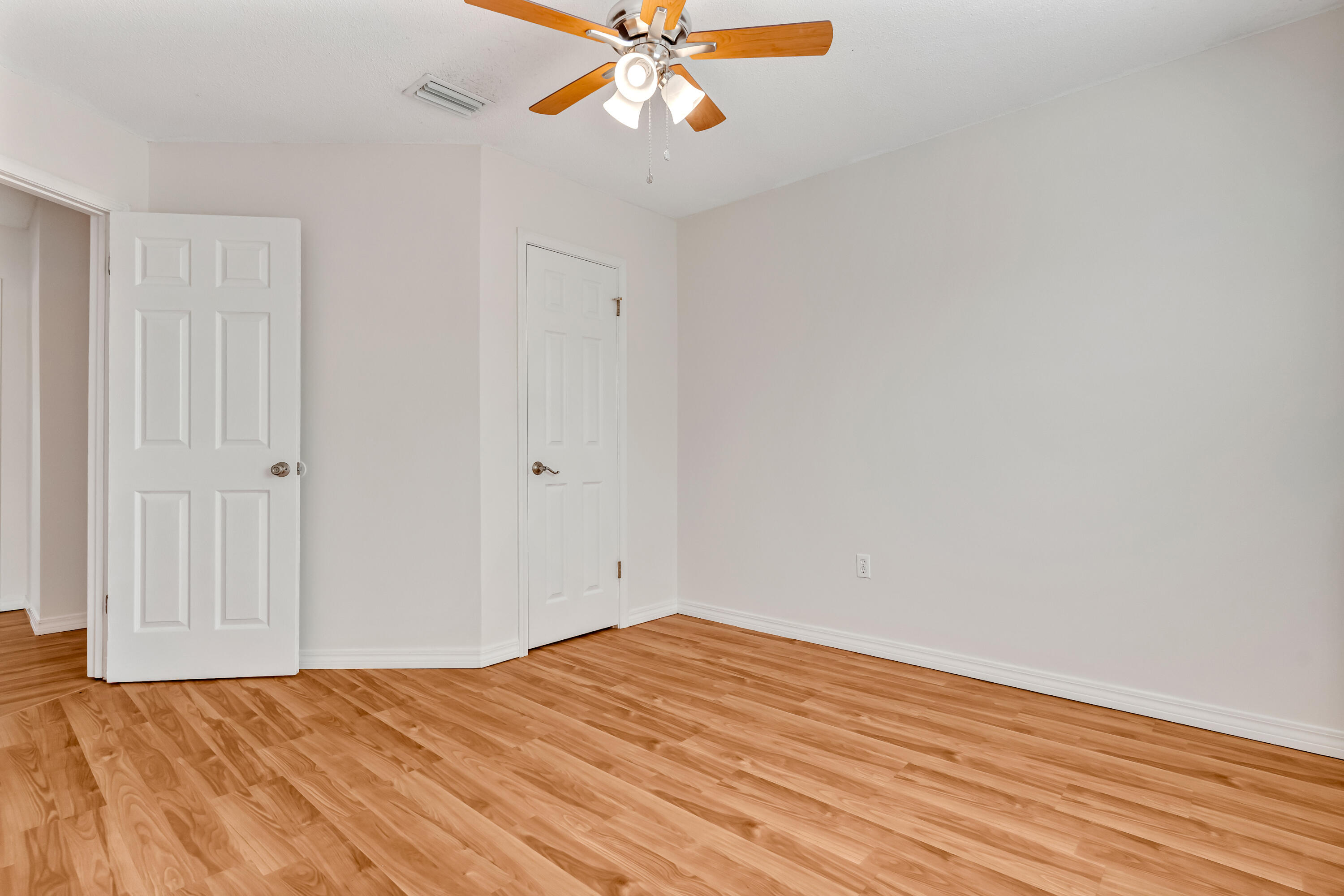 PARKWOOD PLACE AT BLUEWATER BAY - Residential