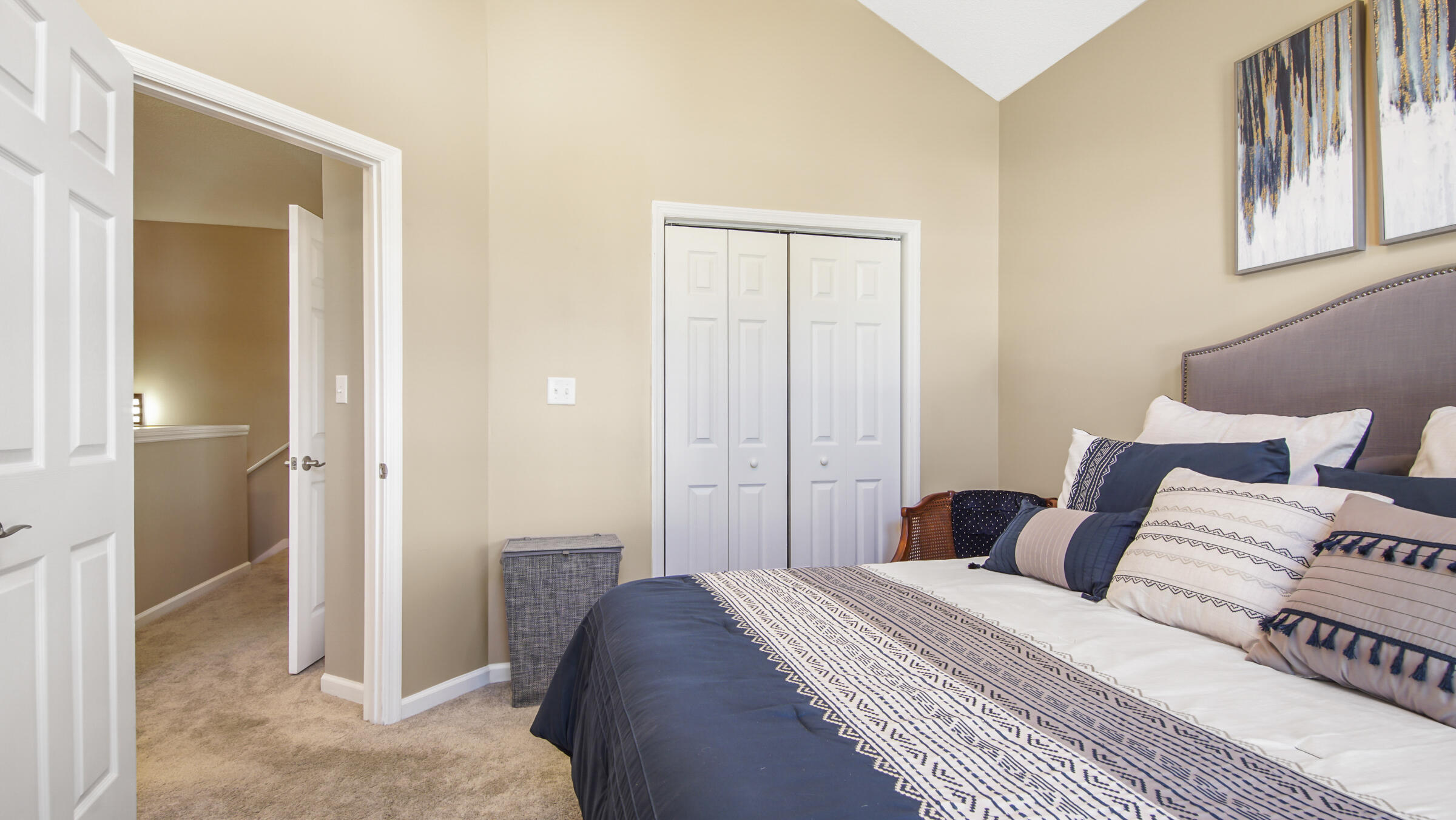 STONEGATE VILLAS - Residential