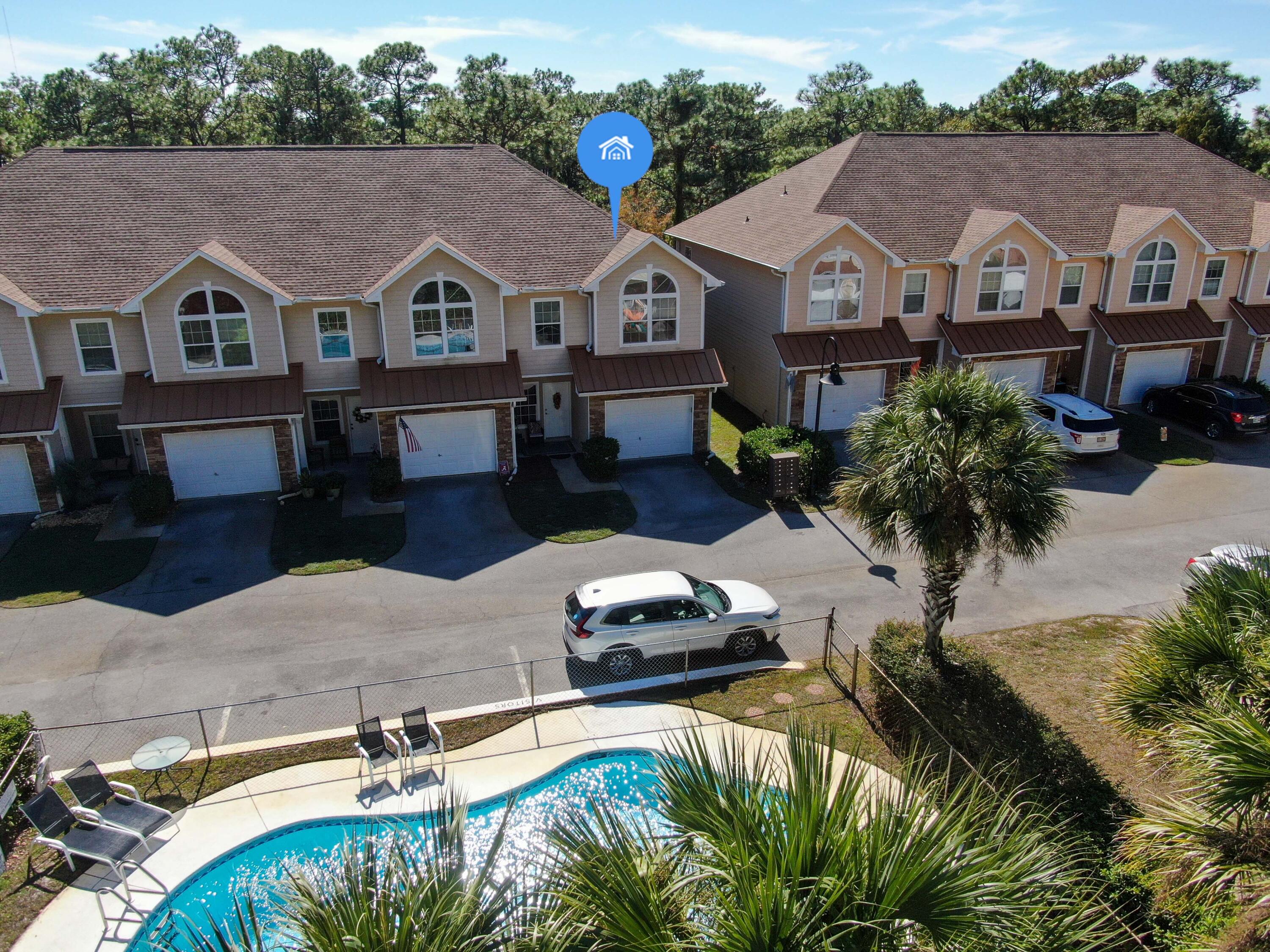 STONEGATE VILLAS - Residential