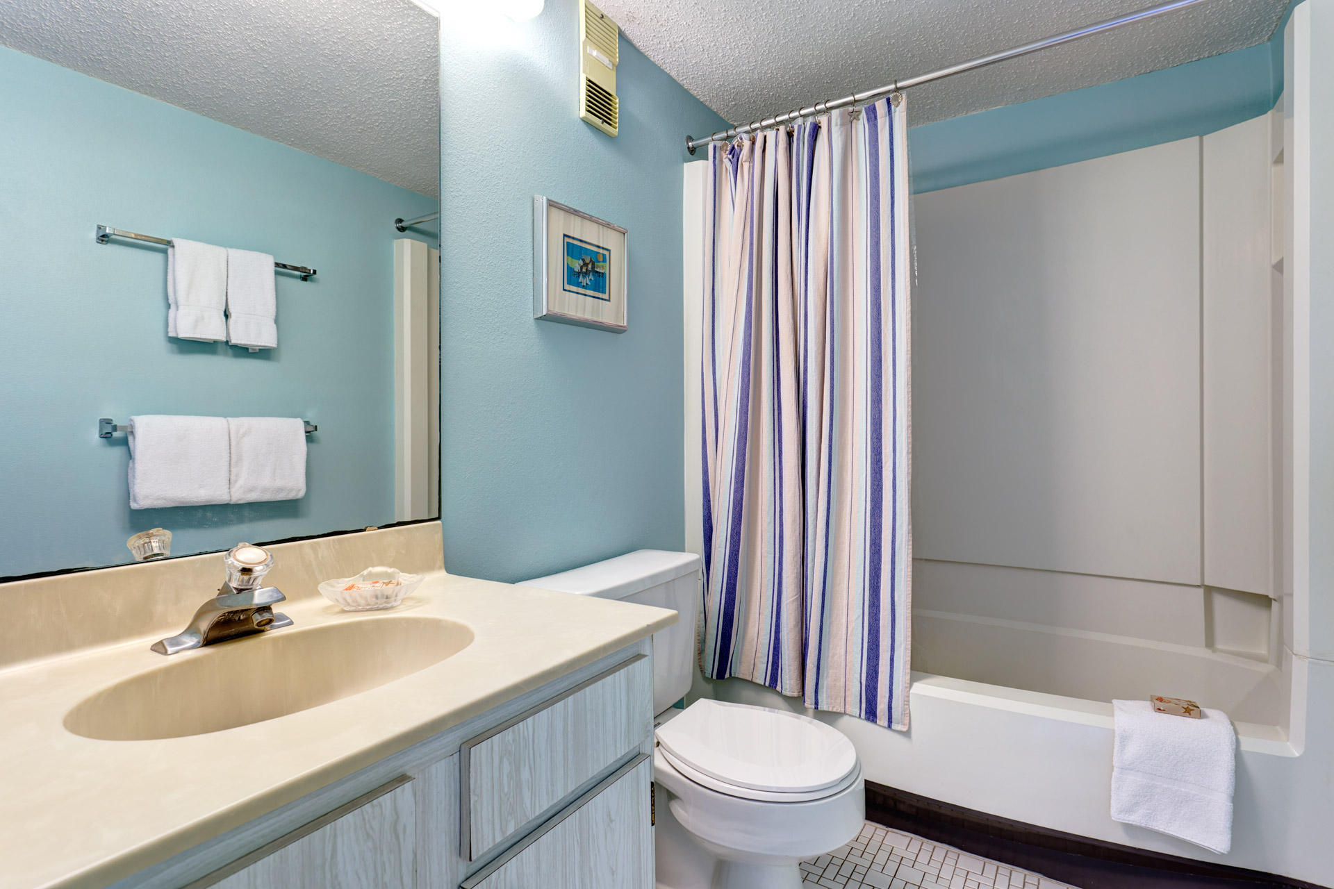 SILVER DUNES CONDOMINIUM - Residential