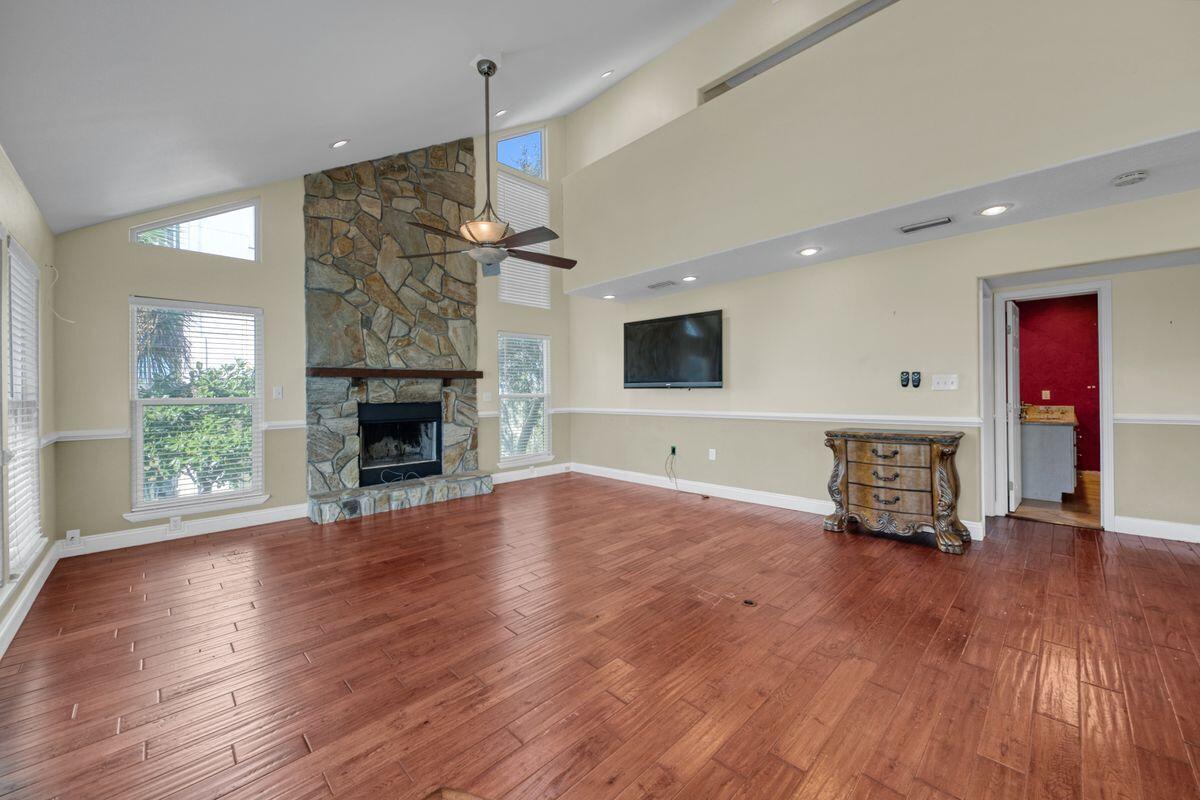 BEACONVIEW - Residential