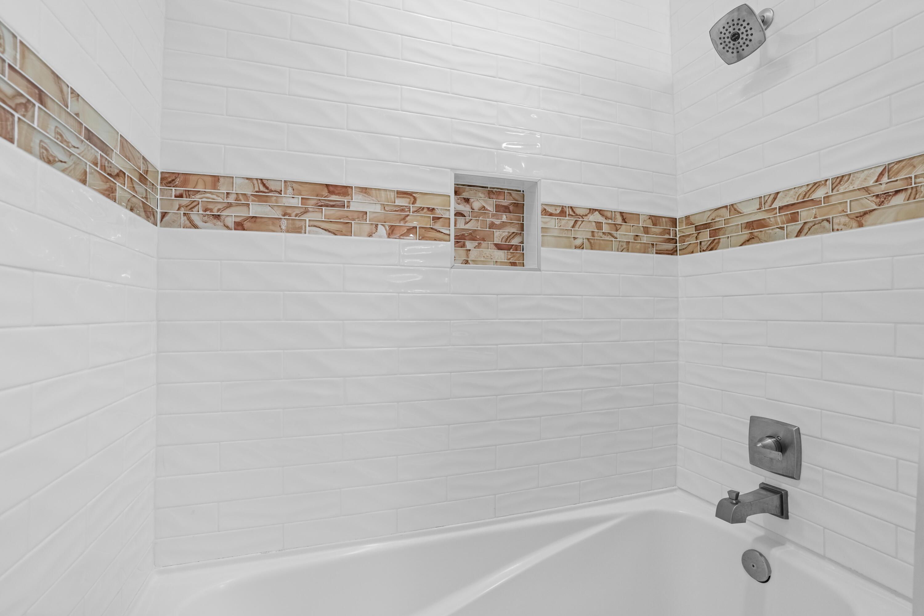 PILOT HOUSE - Residential