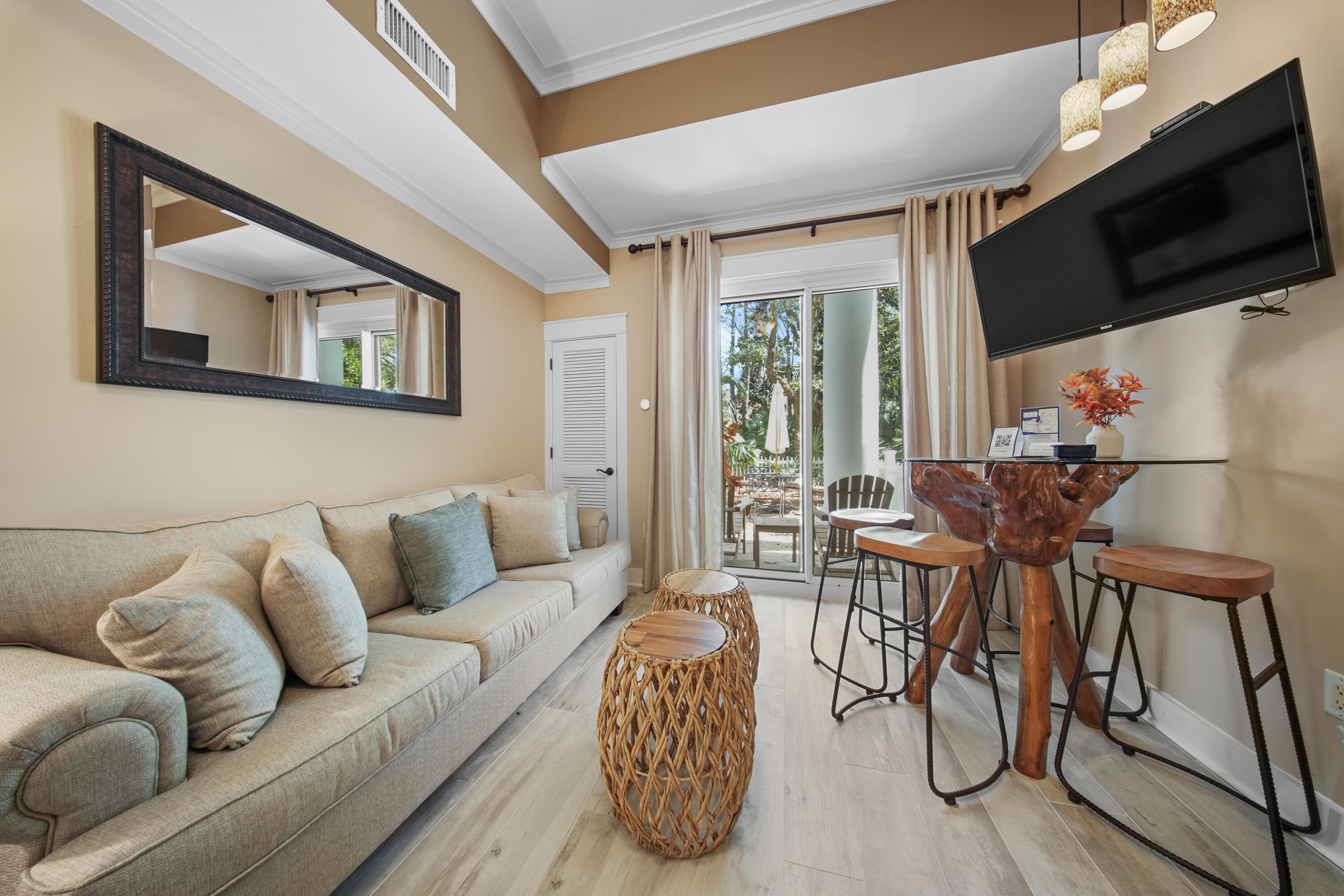 PILOT HOUSE - Residential
