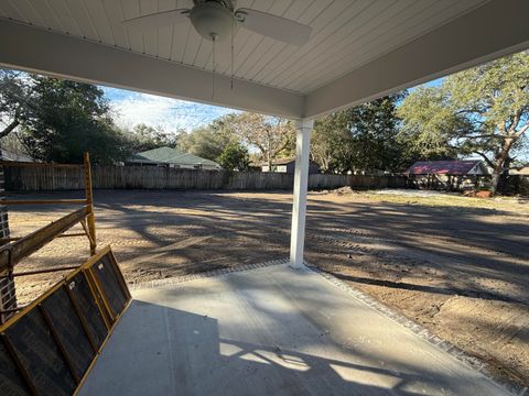 A home in Niceville