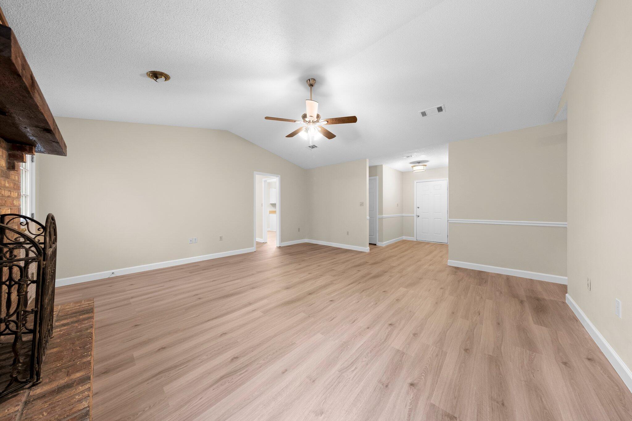 WOODLANDS PH 4 - Residential Lease