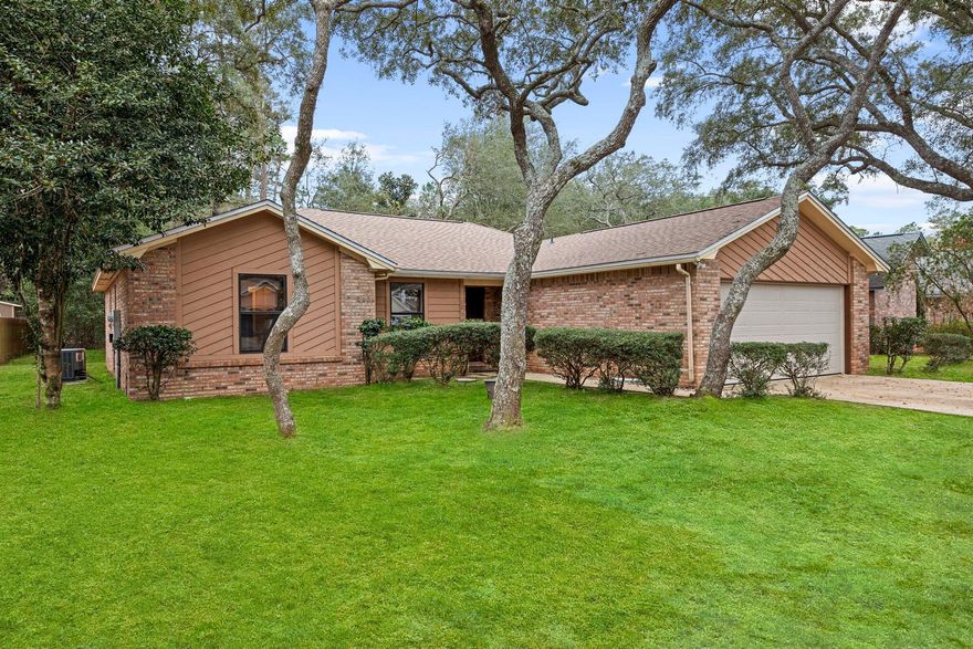 Introducing this charming brick home nestled on a wooded lot in the desirable Woodlands community of Niceville, FL. This inviting residence boasts 3 bedrooms, 2 bathrooms, and features modern LVP flooring throughout. Enjoy the serene surroundings and convenient access to the amenities of Bluewater Bay. With fresh interior paint and a well-maintained exterior, this home offers a cozy retreat in a picturesque setting. Don't miss the opportunity to make this peaceful retreat your own in the heart of the Woodlands.