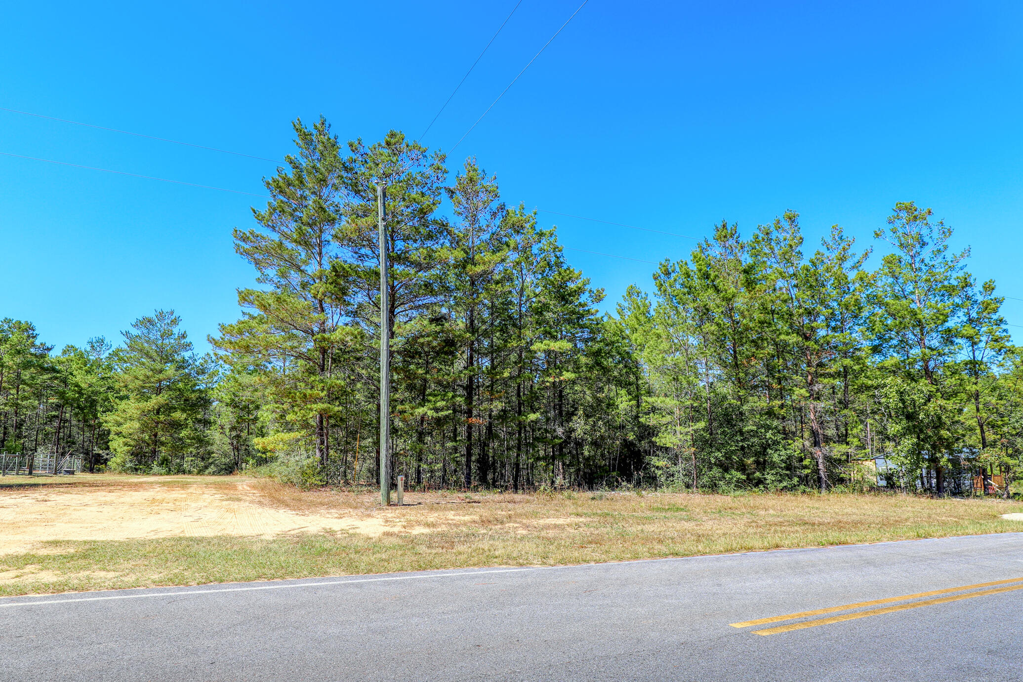 Build your getaway home or place a mobile home with no HOA fees! Vacant wooded CORNER lot 0.46 of an acre in size with easy access to main highways. (HWY 90, I-10, 285, and 331). 0.50 miles away from a public park with a lake (Beaver Lake). This property is near many great outdoor activities like fishing, golfing, national parks, and the beautiful beaches of the Emerald Coast! (Close by popular cities: Niceville, Crestview, Destin Florida, 30A / Seaside and Panama City Beach) This lot is located at the corner of Ponderosa Blvd and W Lane Ct. Both roads are in a Cul-De-Sac; Ponderosa Blv is a paved County maintained road and Lane Ct is a private road. There are no utilities in place. Power: Available in the area. Water: requires a private well. Sewer: requires Septic.
Gps location: https://goo.gl/maps/6BaRGZd9VoiTgckx6 Claim your piece of Florida land!
Claim your piece of Florida land!