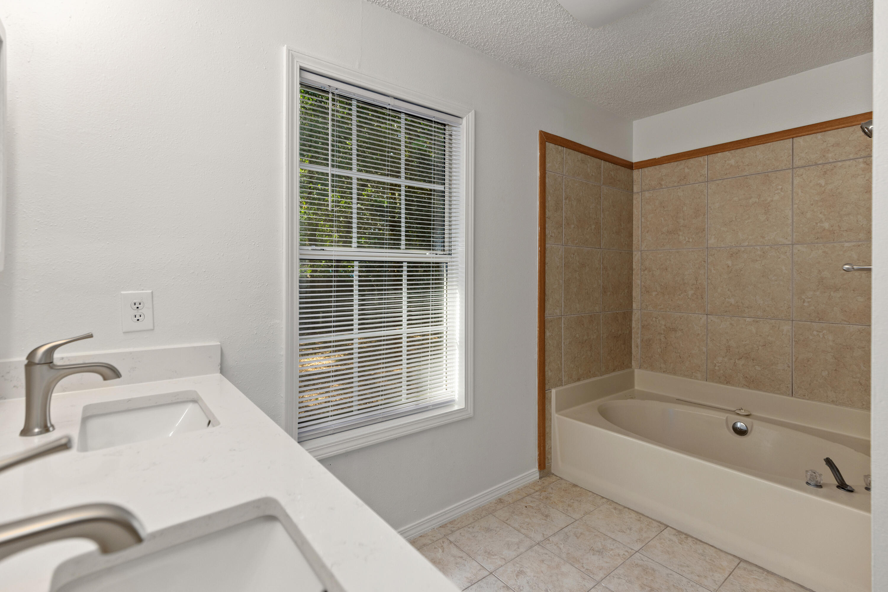 CALHOUN S/D TO DESTIN - Residential Lease