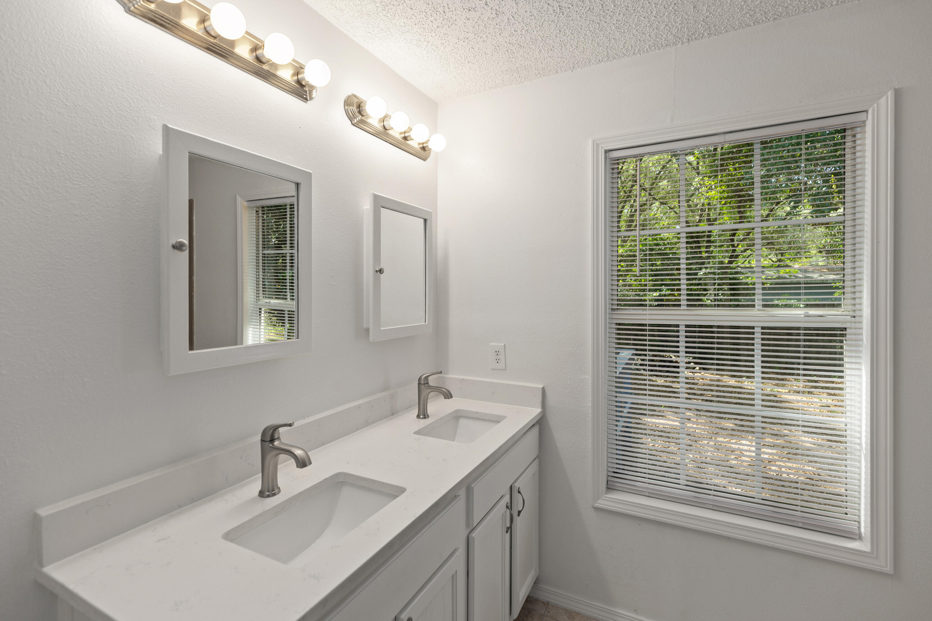CALHOUN S/D TO DESTIN - Residential Lease