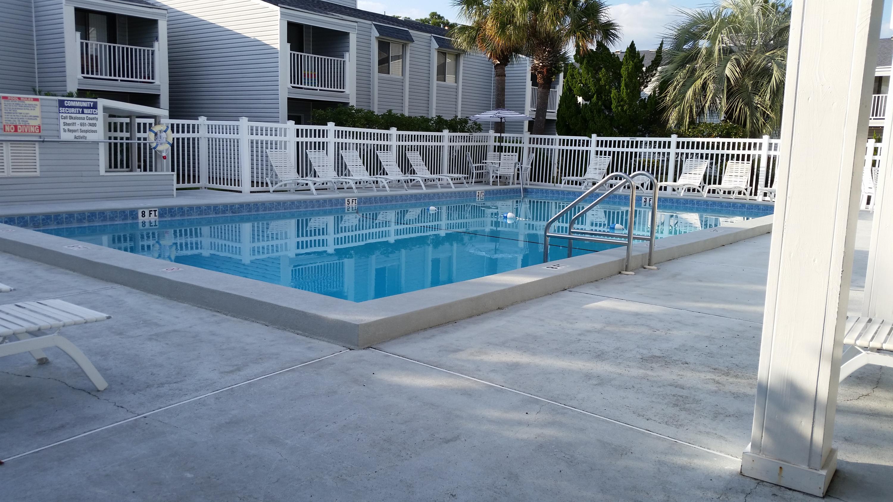 FINISTERRA CONDO - Residential