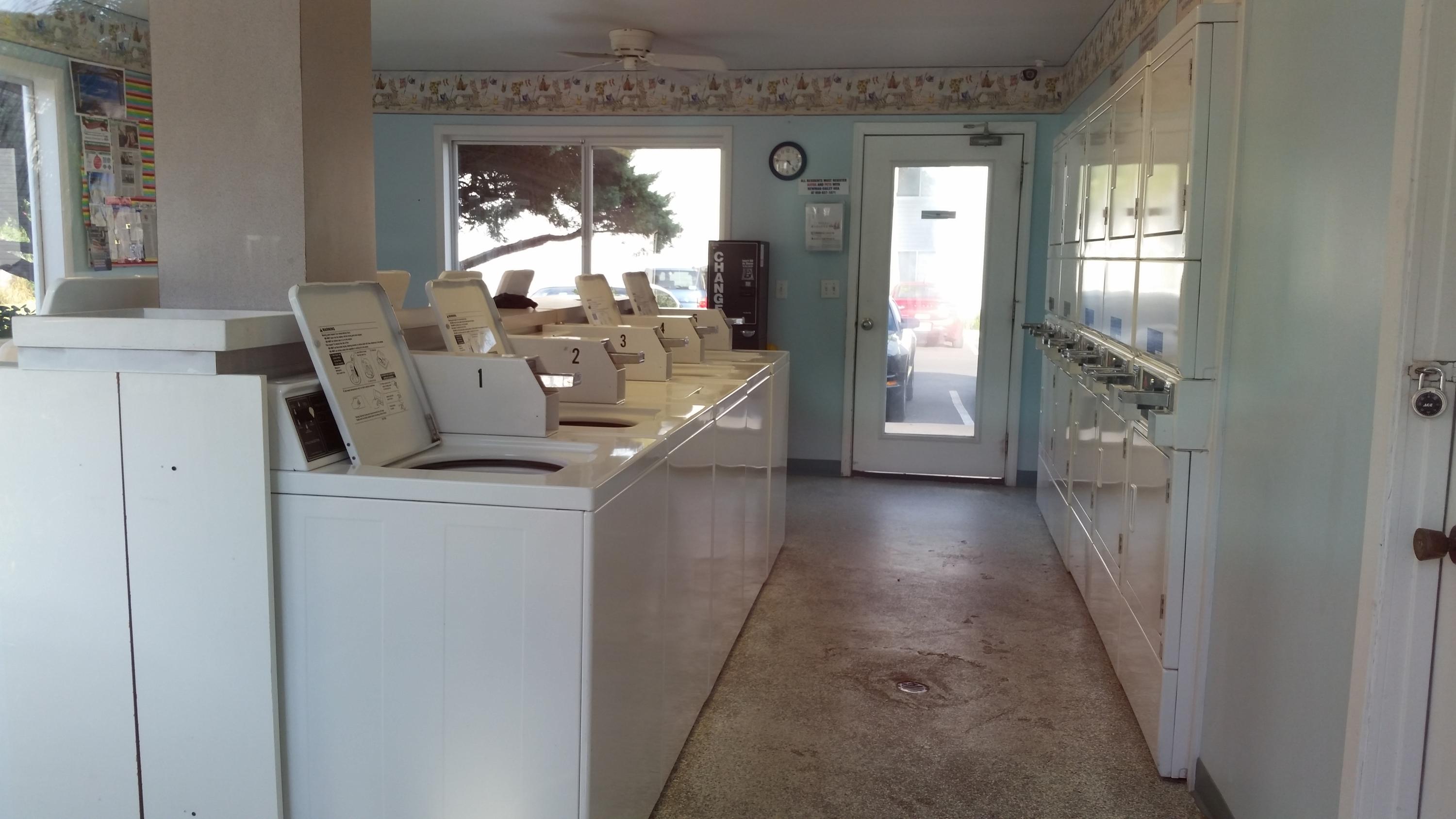 FINISTERRA CONDO - Residential