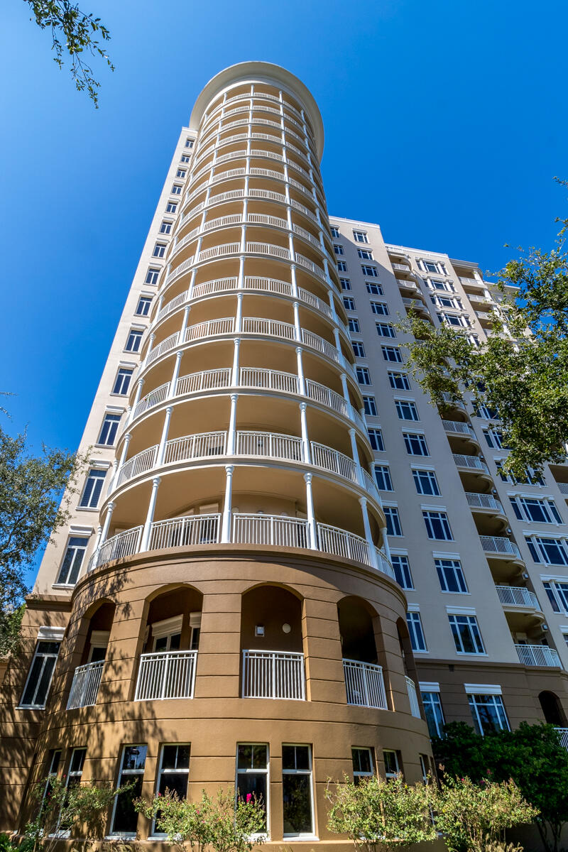 ONE WATER PLACE - Residential