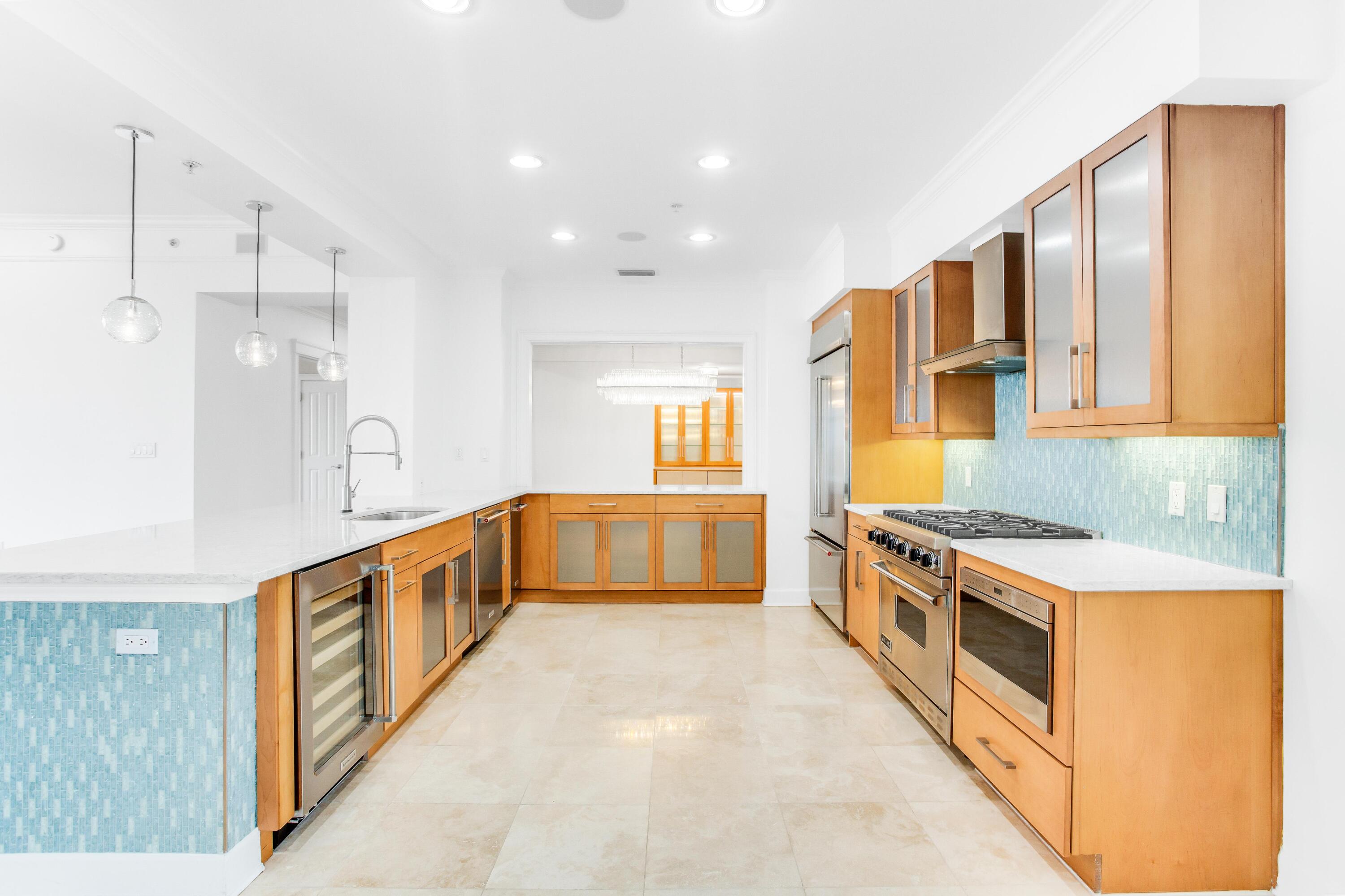 ONE WATER PLACE - Residential