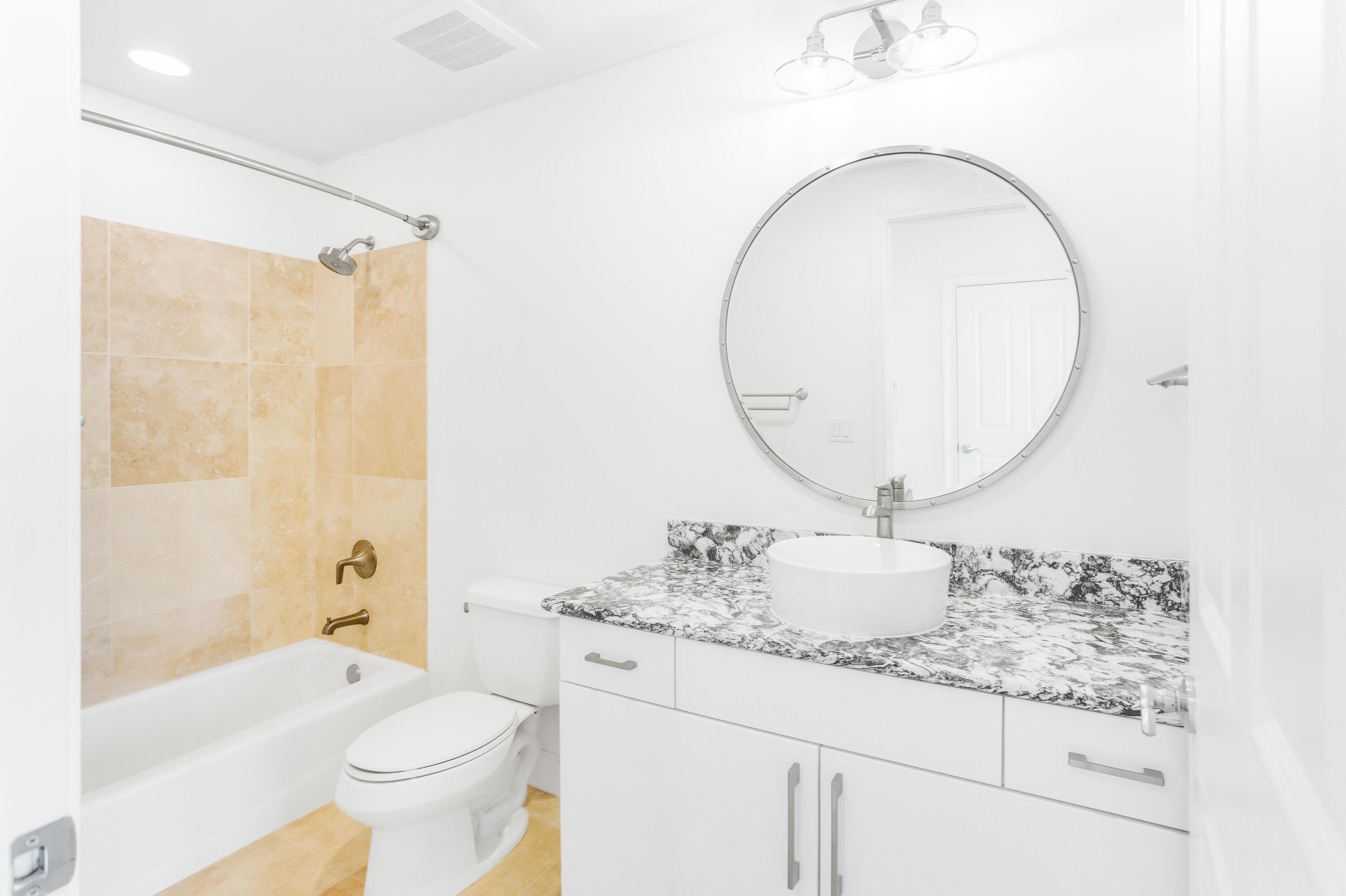 ONE WATER PLACE - Residential