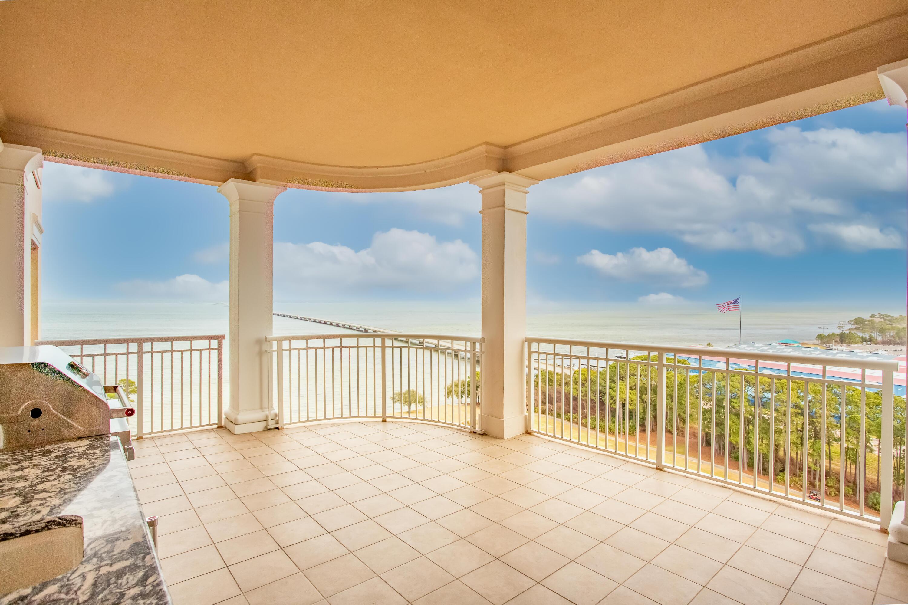 ONE WATER PLACE - Residential