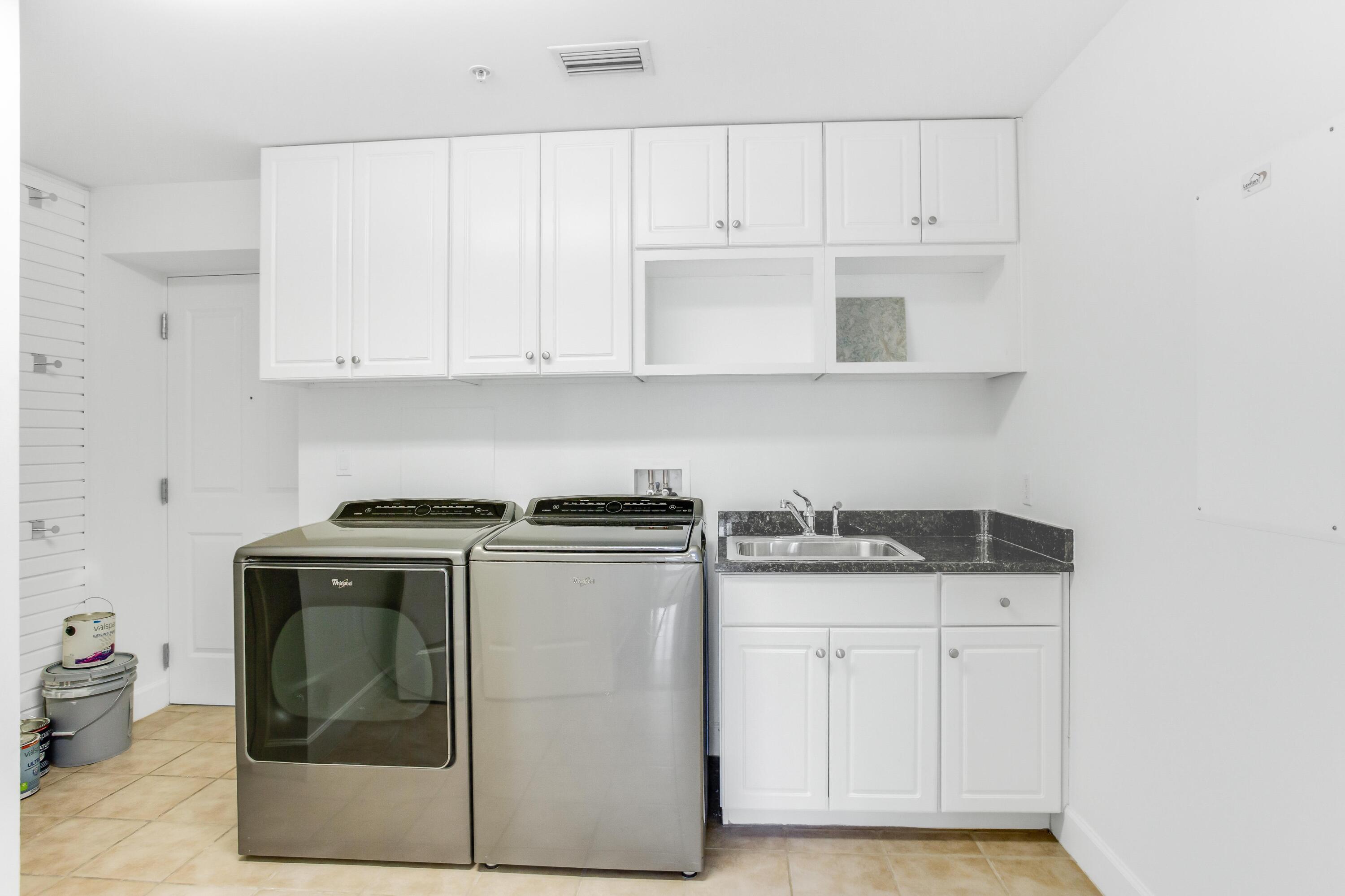 ONE WATER PLACE - Residential