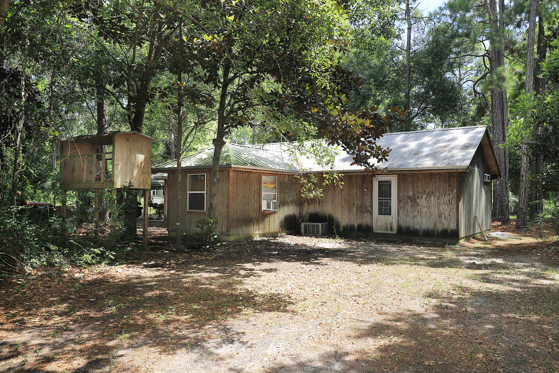 GARNETT BAYOU ESTATES - Residential
