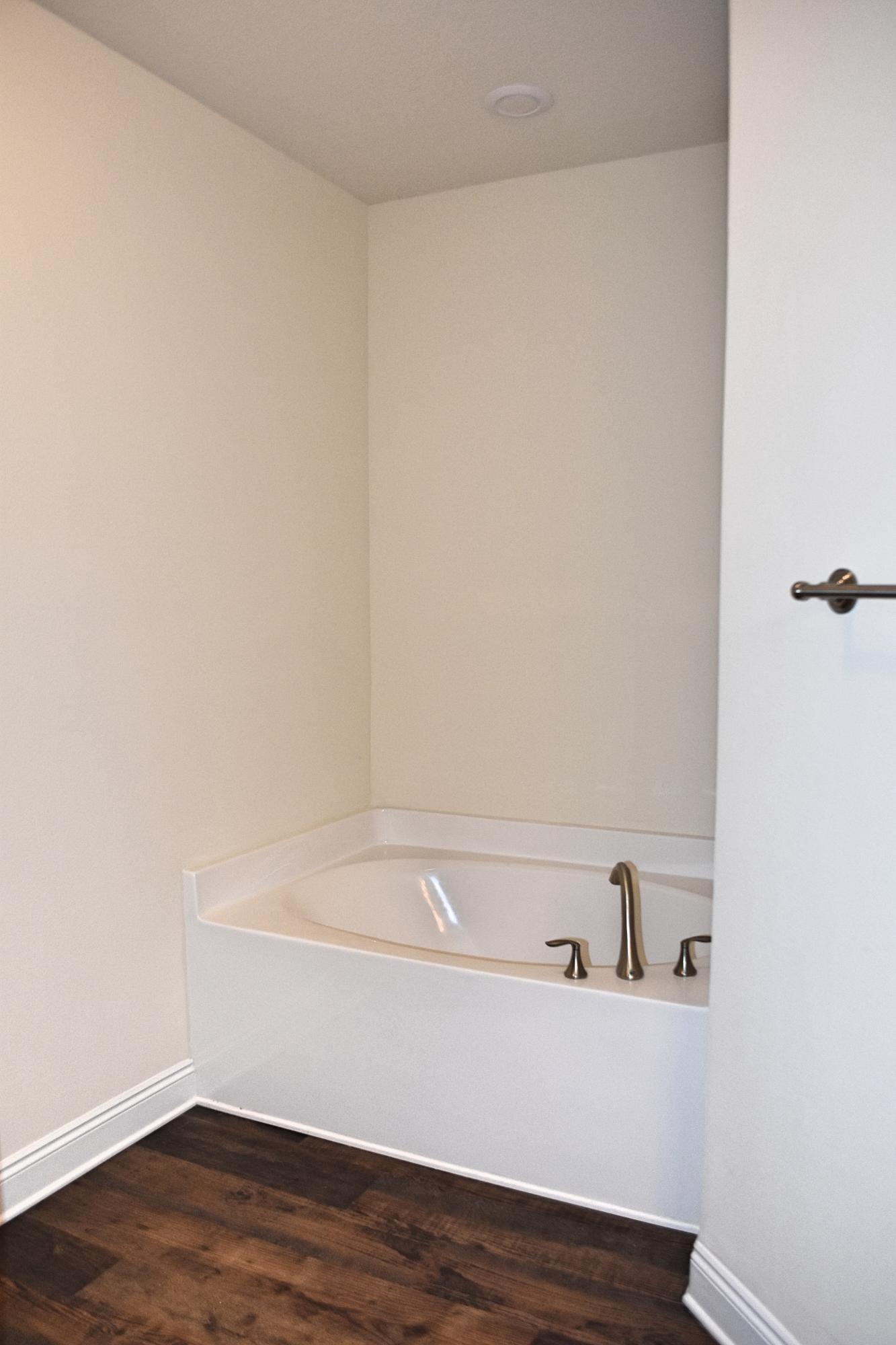 Lafayette Creek Landing - Residential Lease