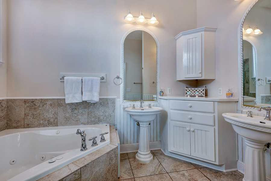 DANA BEACH PH 1 - Residential