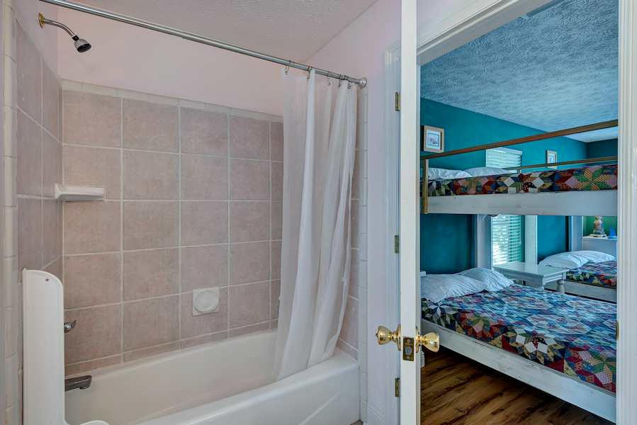 DANA BEACH PH 1 - Residential