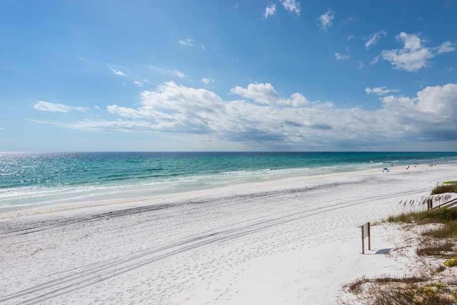 DANA BEACH PH 1 - Residential