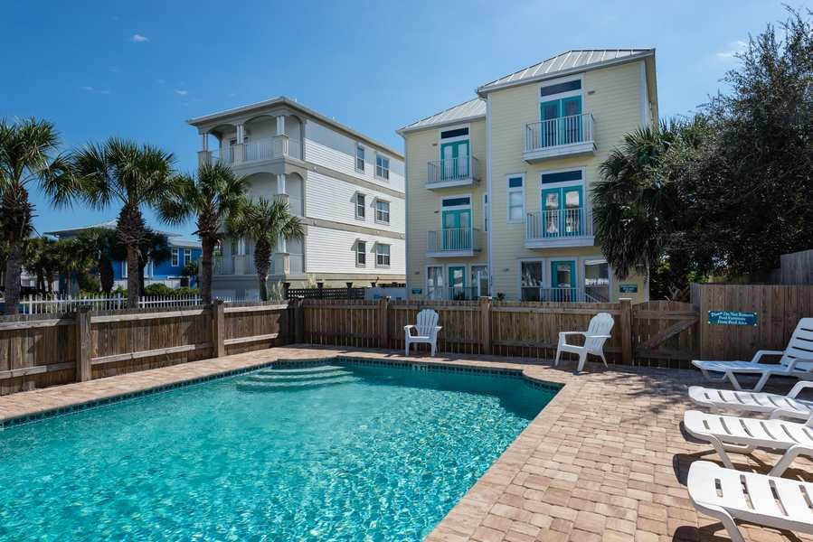 DANA BEACH PH 1 - Residential