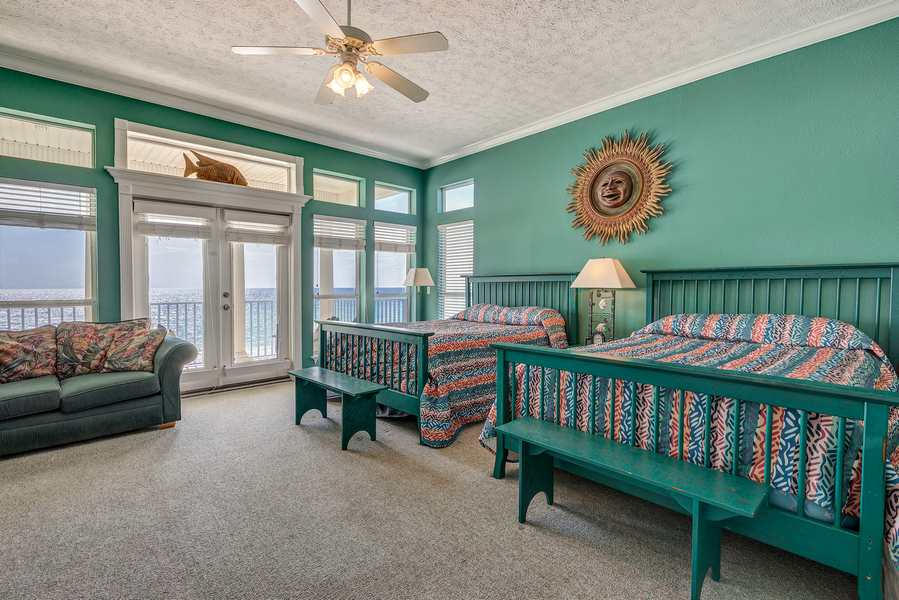 DANA BEACH PH 1 - Residential