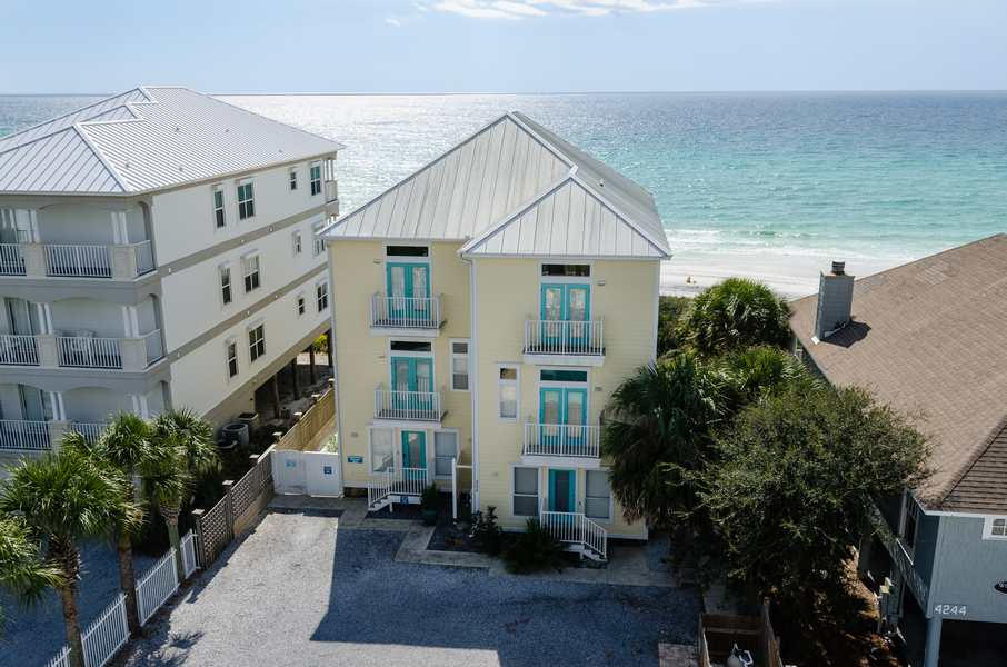 DANA BEACH PH 1 - Residential