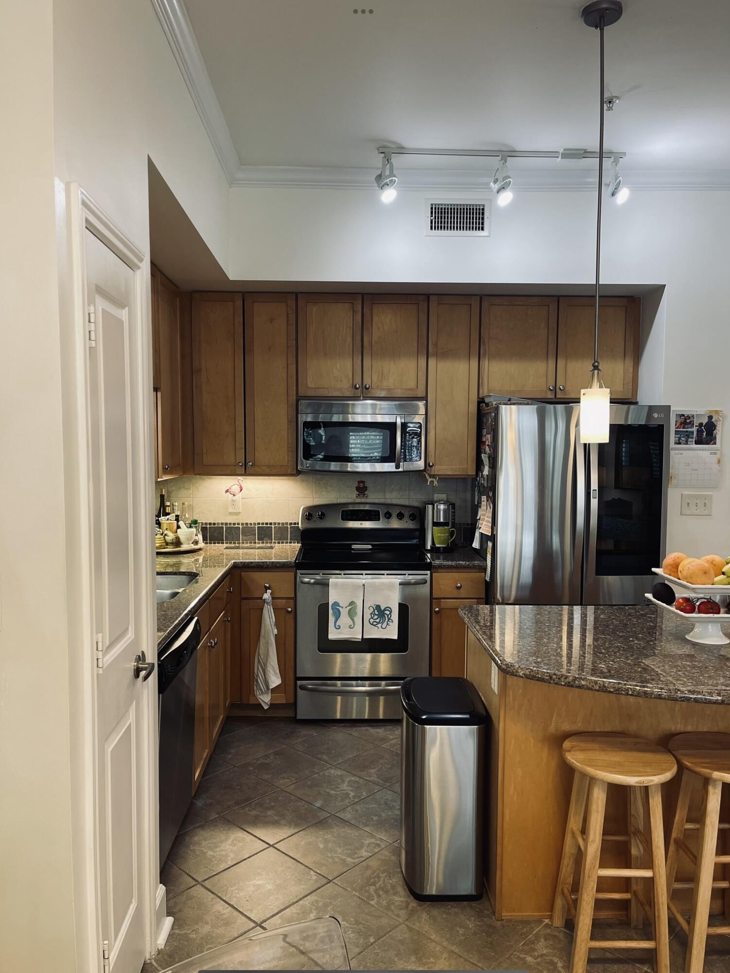 ISLAND RESERVE - Residential